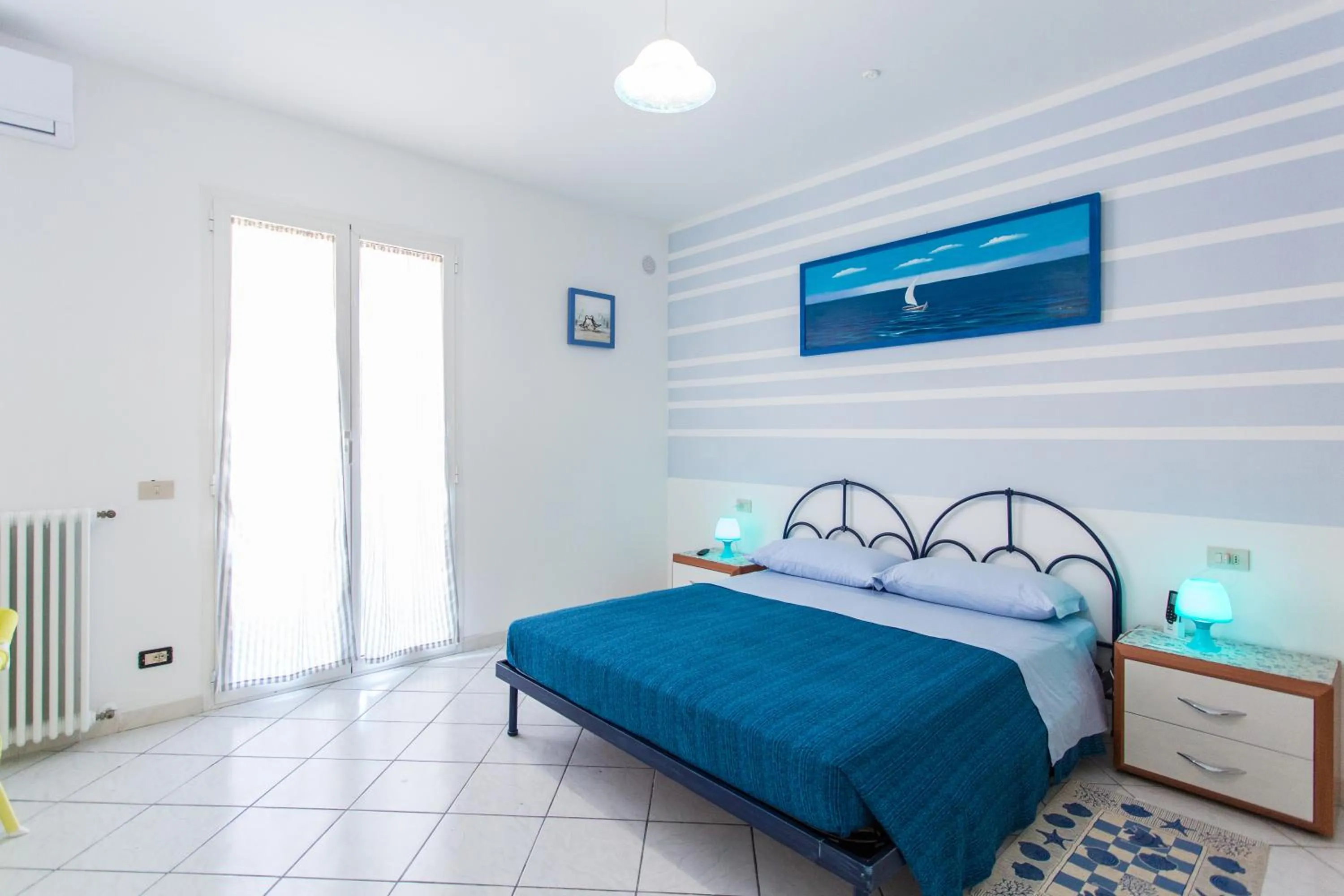 Bed in Residence Kimba