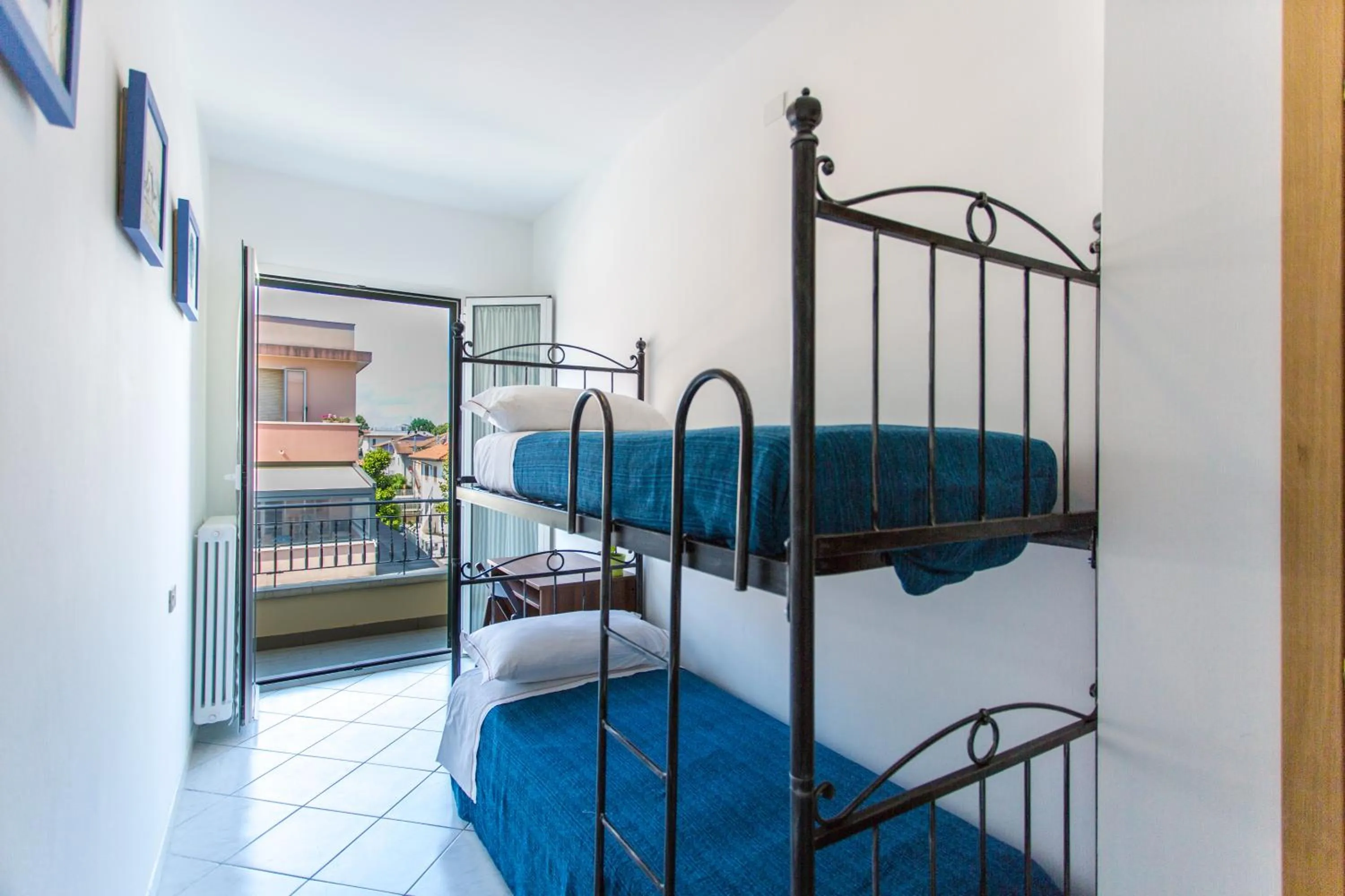 bunk bed, Bed in Residence Kimba