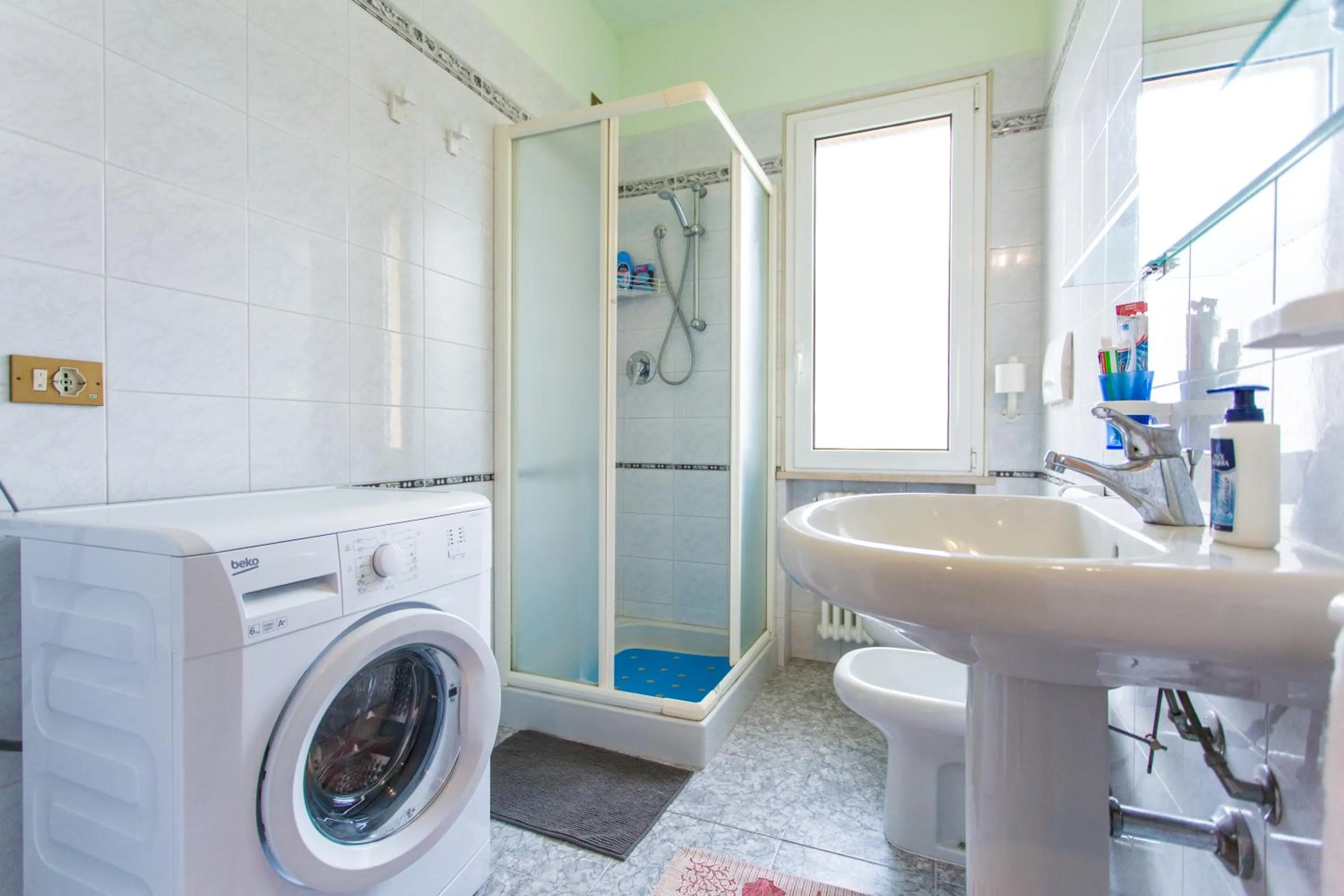 Shower in Residence Kimba