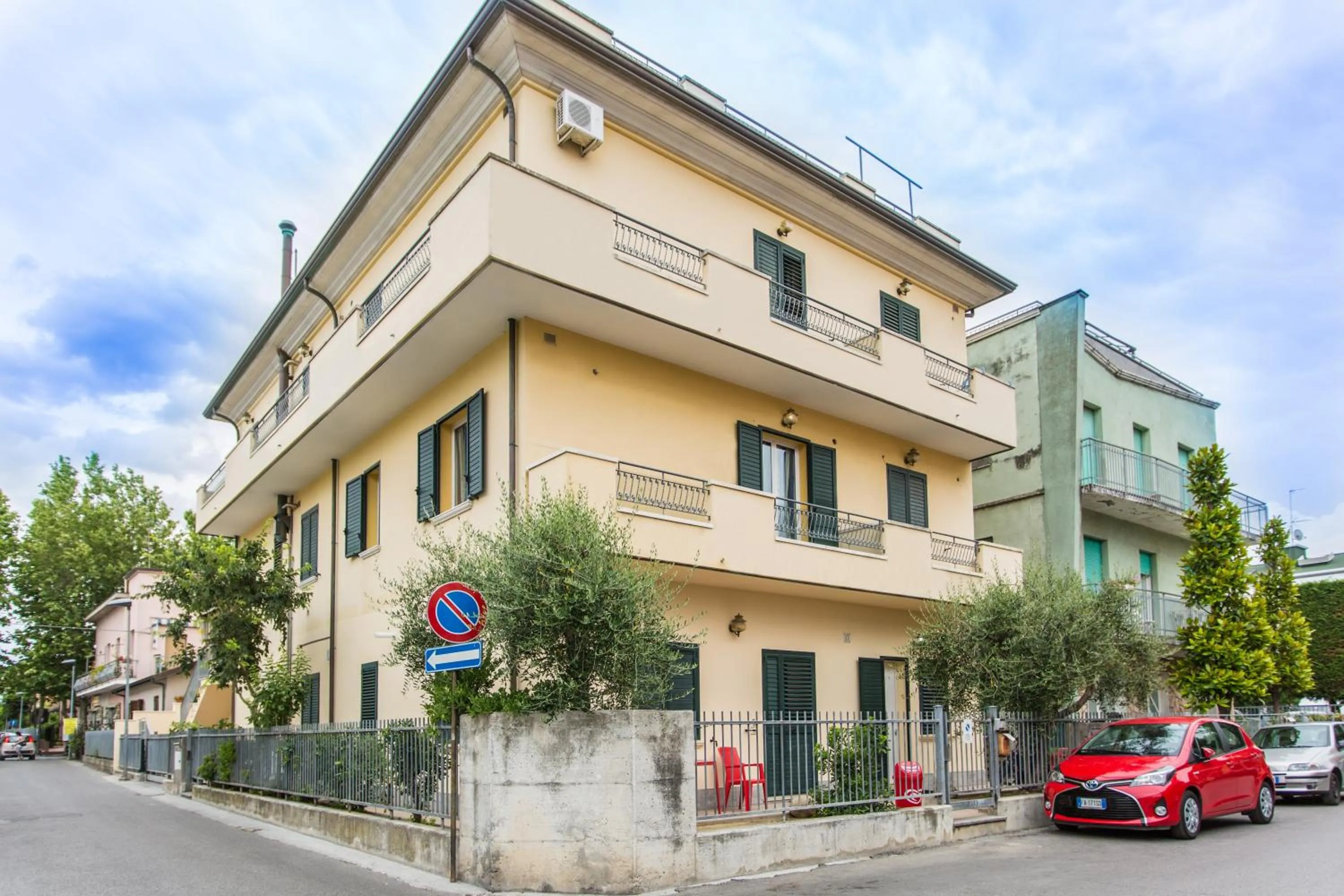 Street view in Residence Kimba