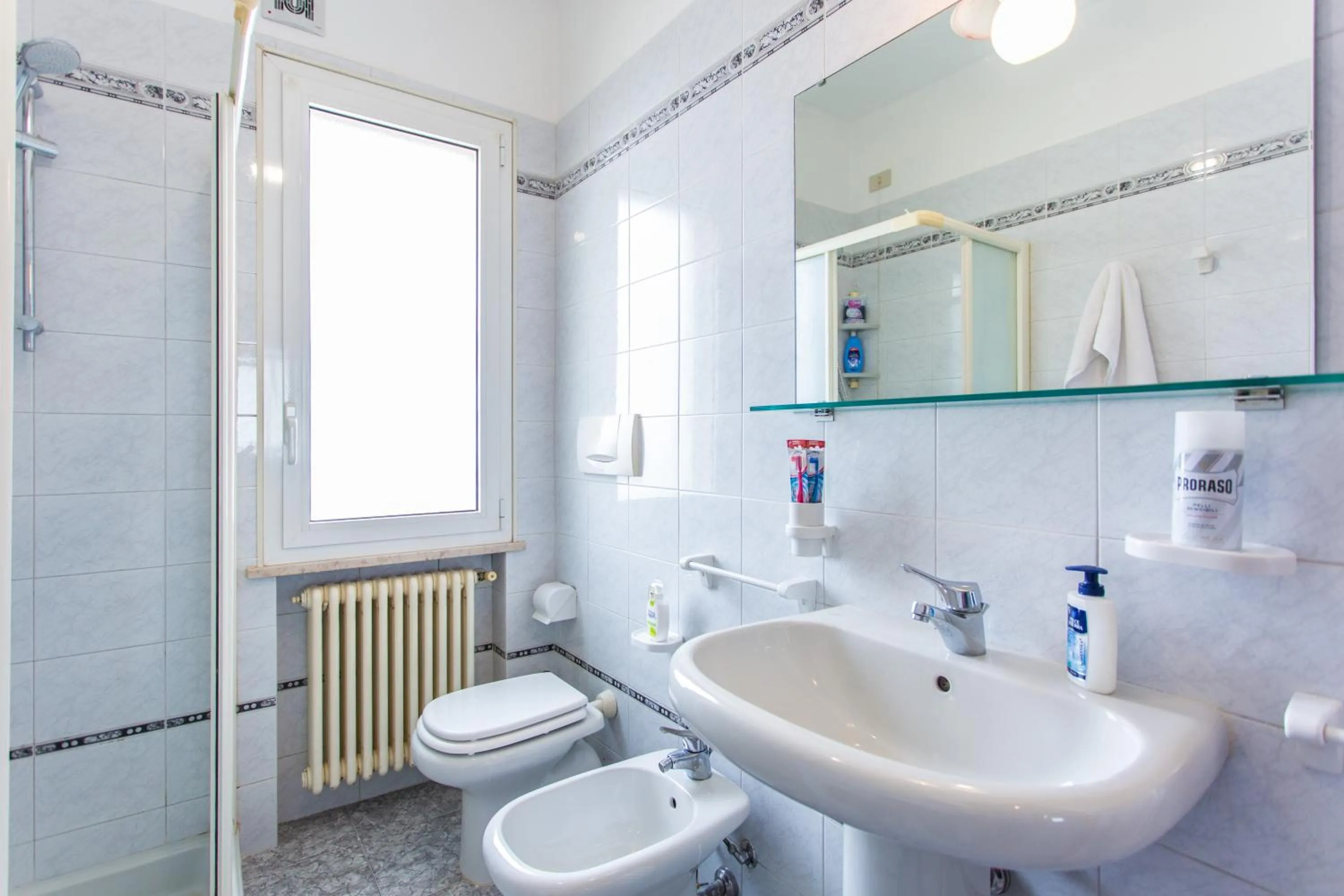 Toilet in Residence Kimba