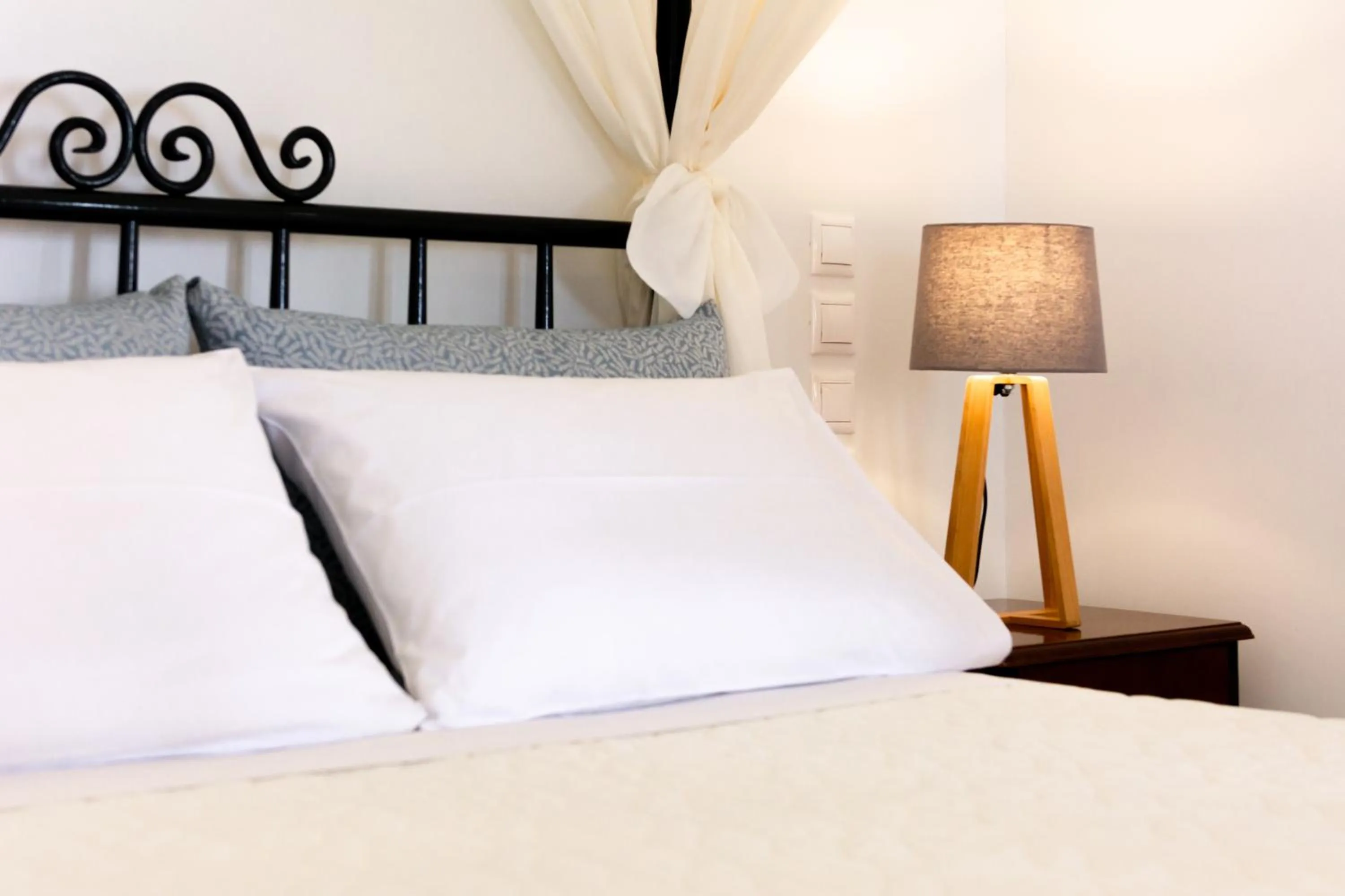 Decorative detail in Hotel Thira