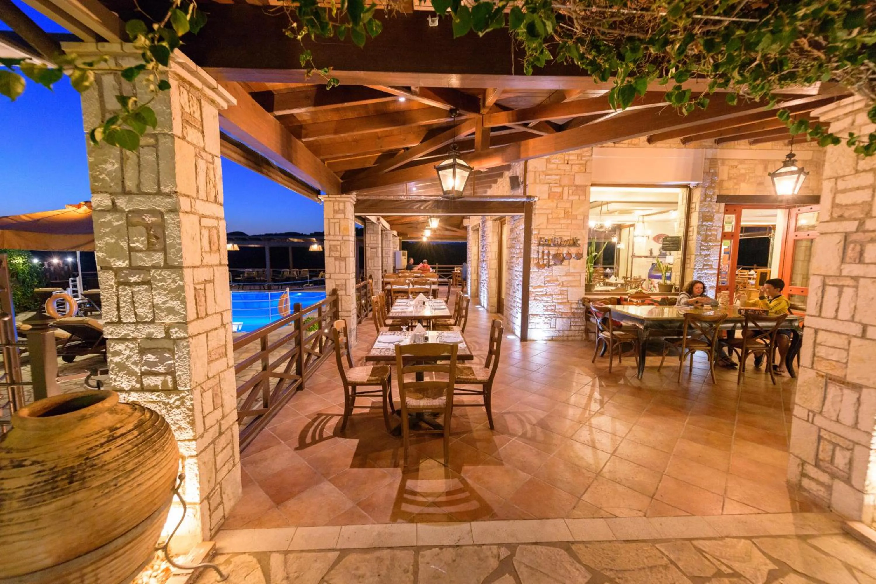 Restaurant/places to eat in Bacchus