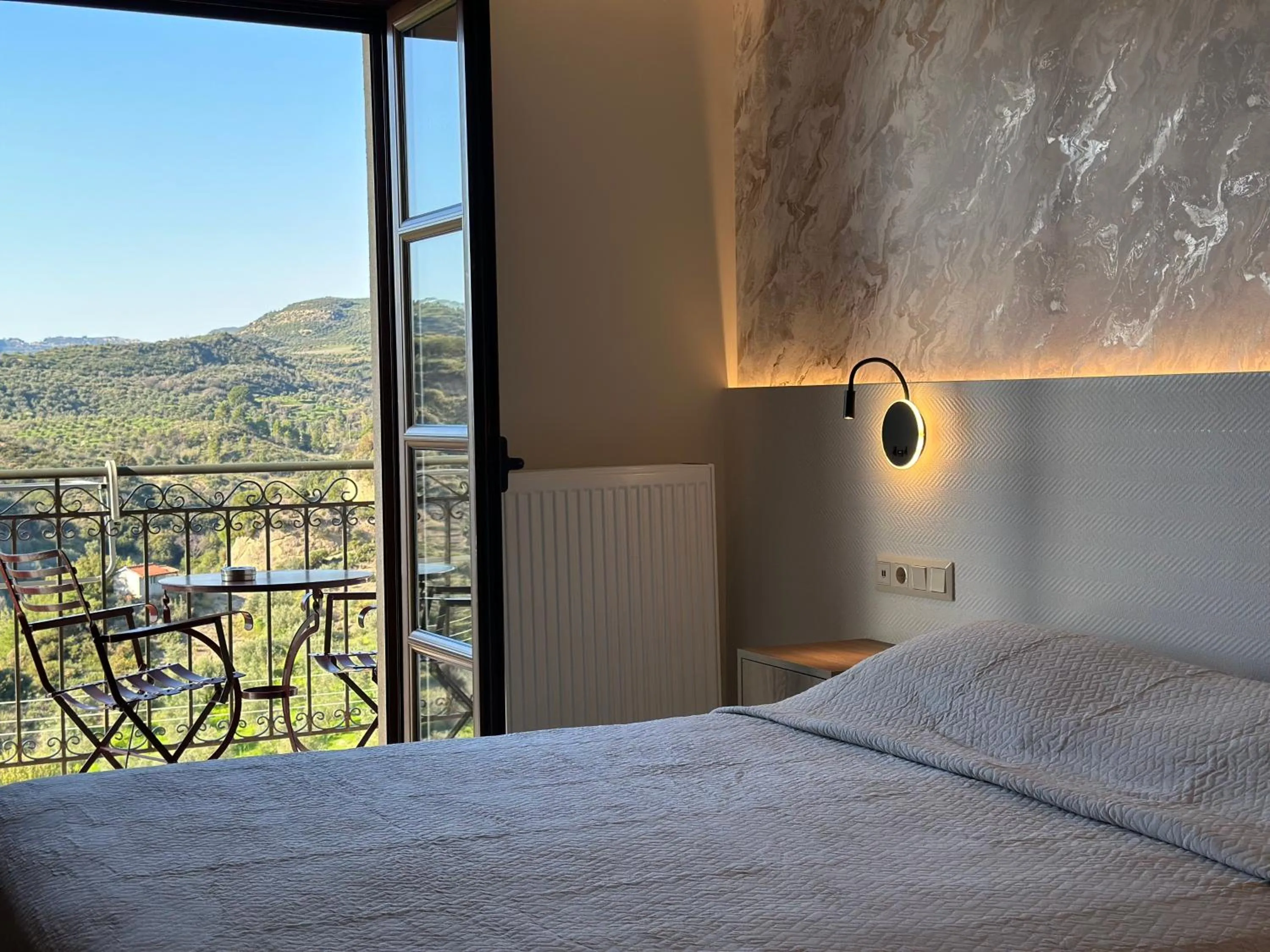 View (from property/room), Bed in Bacchus