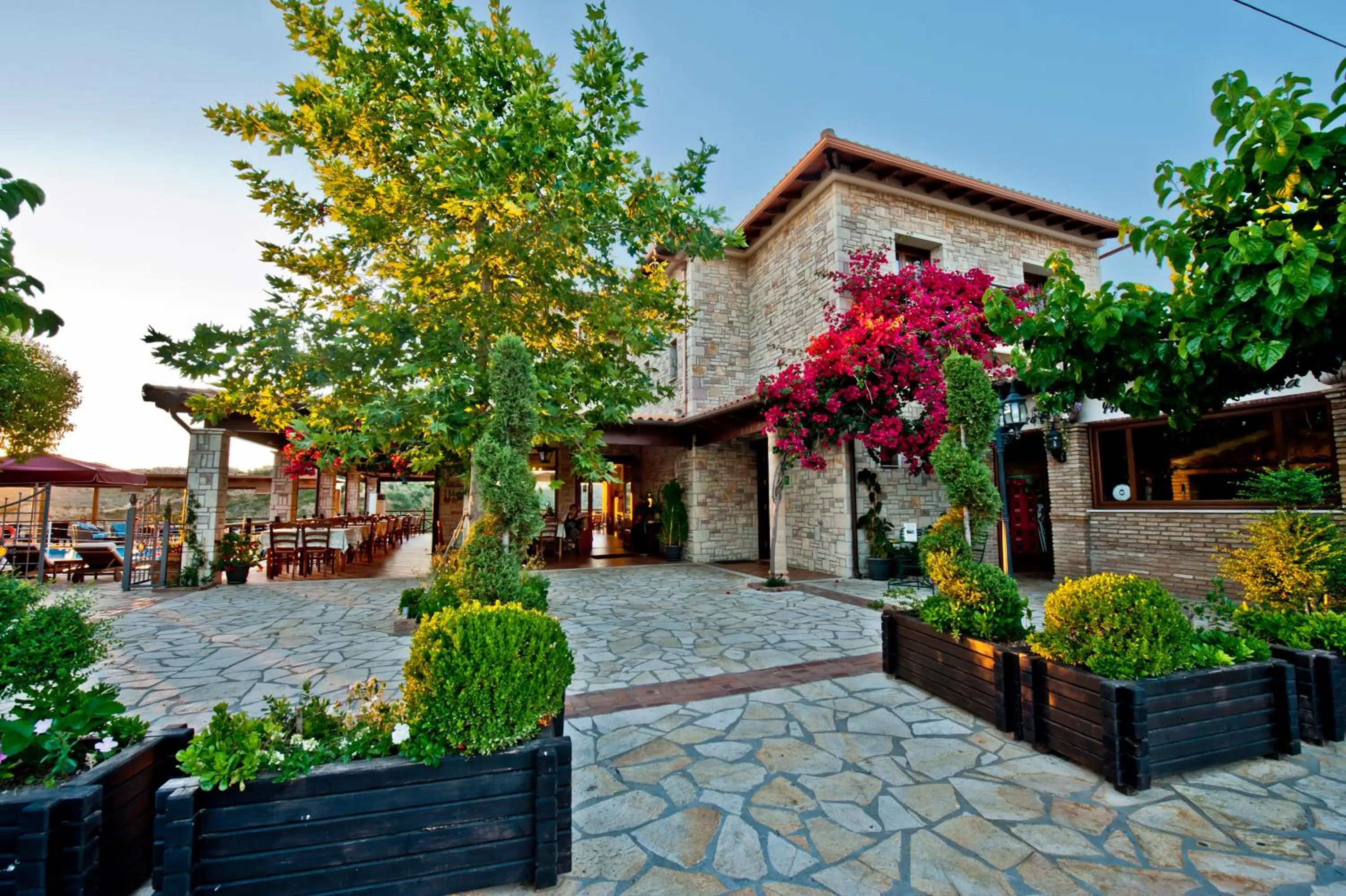 Facade/entrance in Bacchus