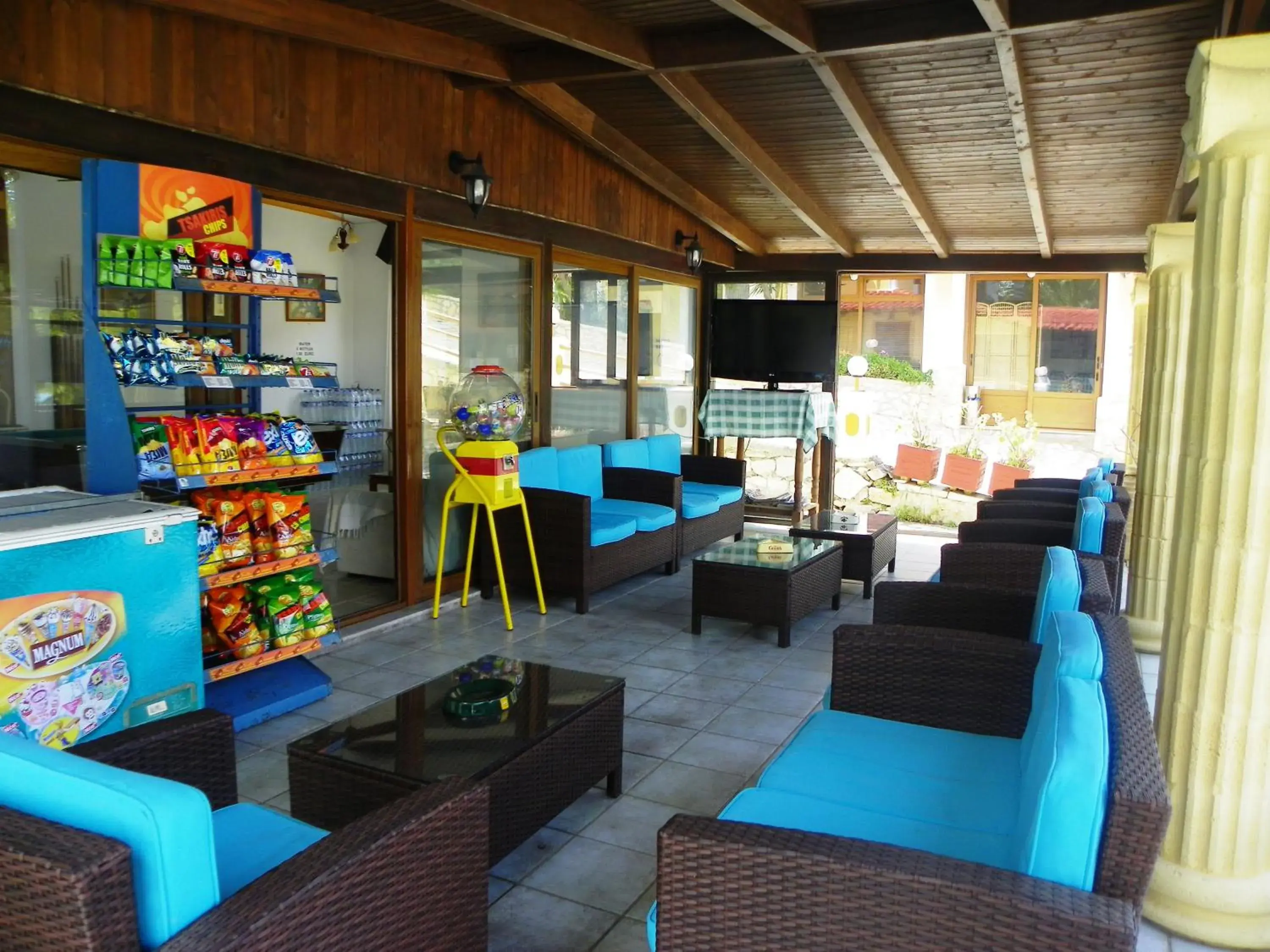 Lounge or bar in Mirabelle Hotel Lounge or bar in Mirabelle Hotel