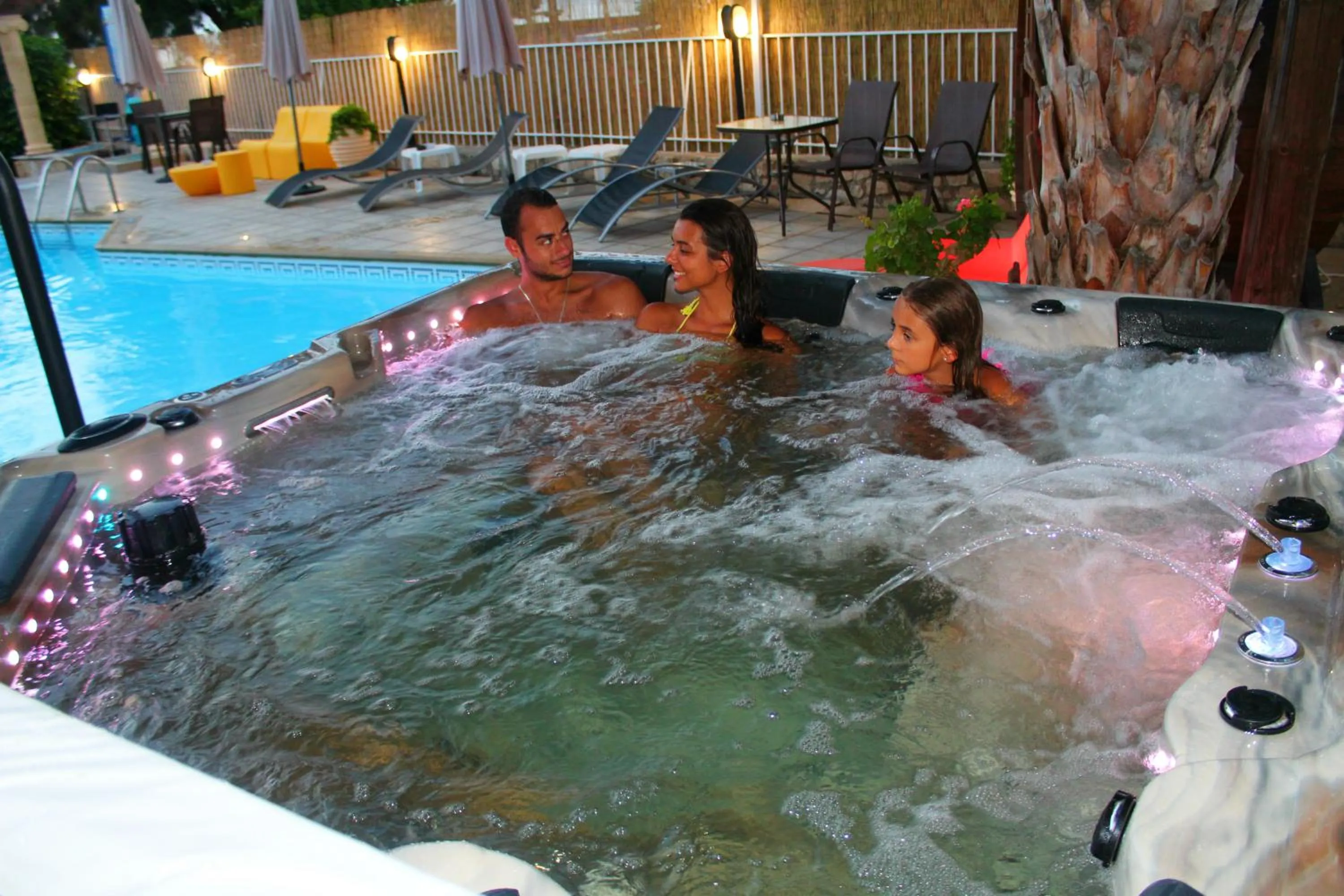 Hot Tub in Mirabelle Hotel