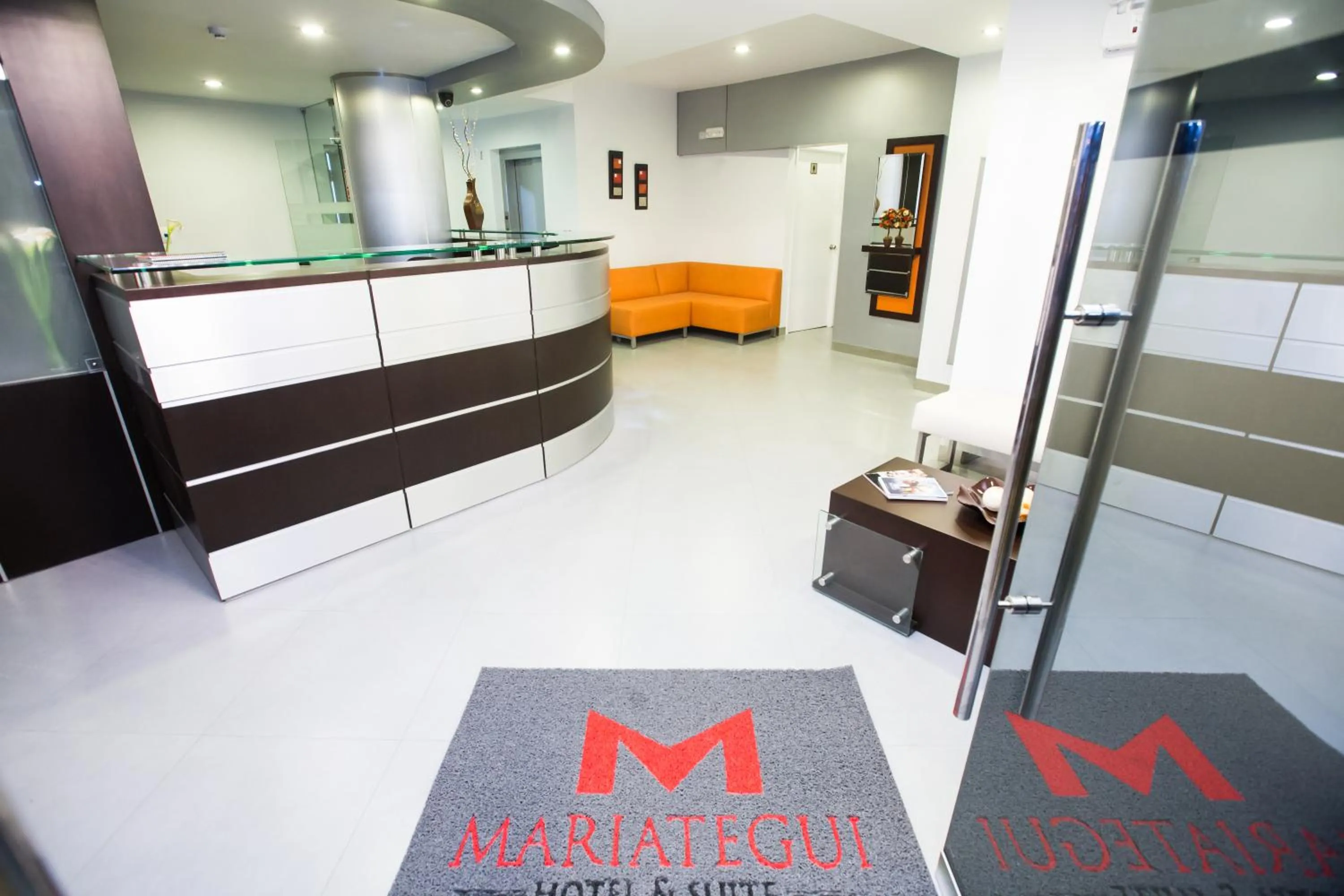 Lobby or reception in Mariategui Hotel & Suites