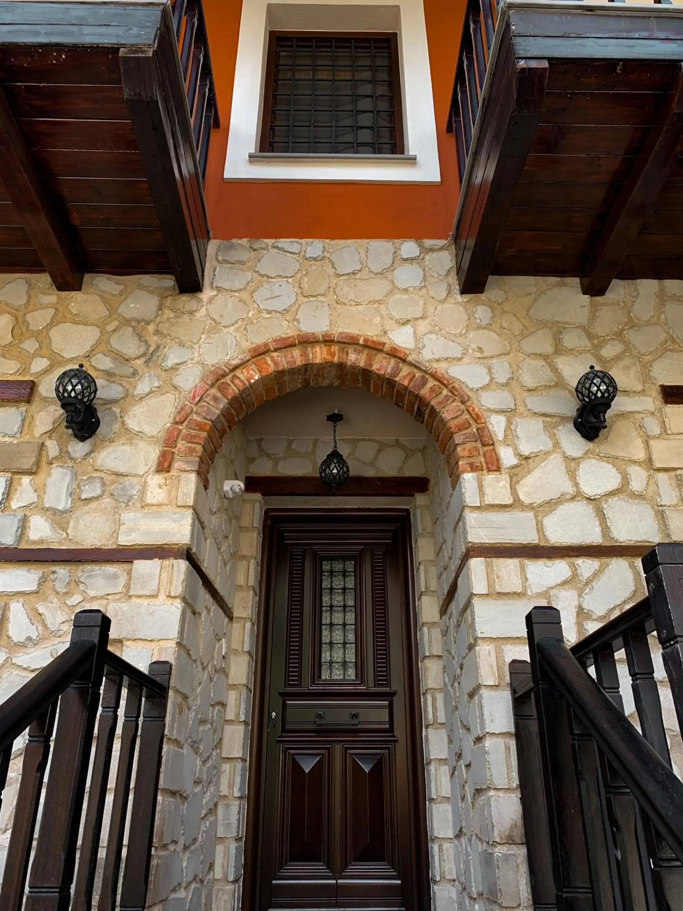 Facade/entrance in Elena Guesthouse Facade/entrance in Elena Guesthouse