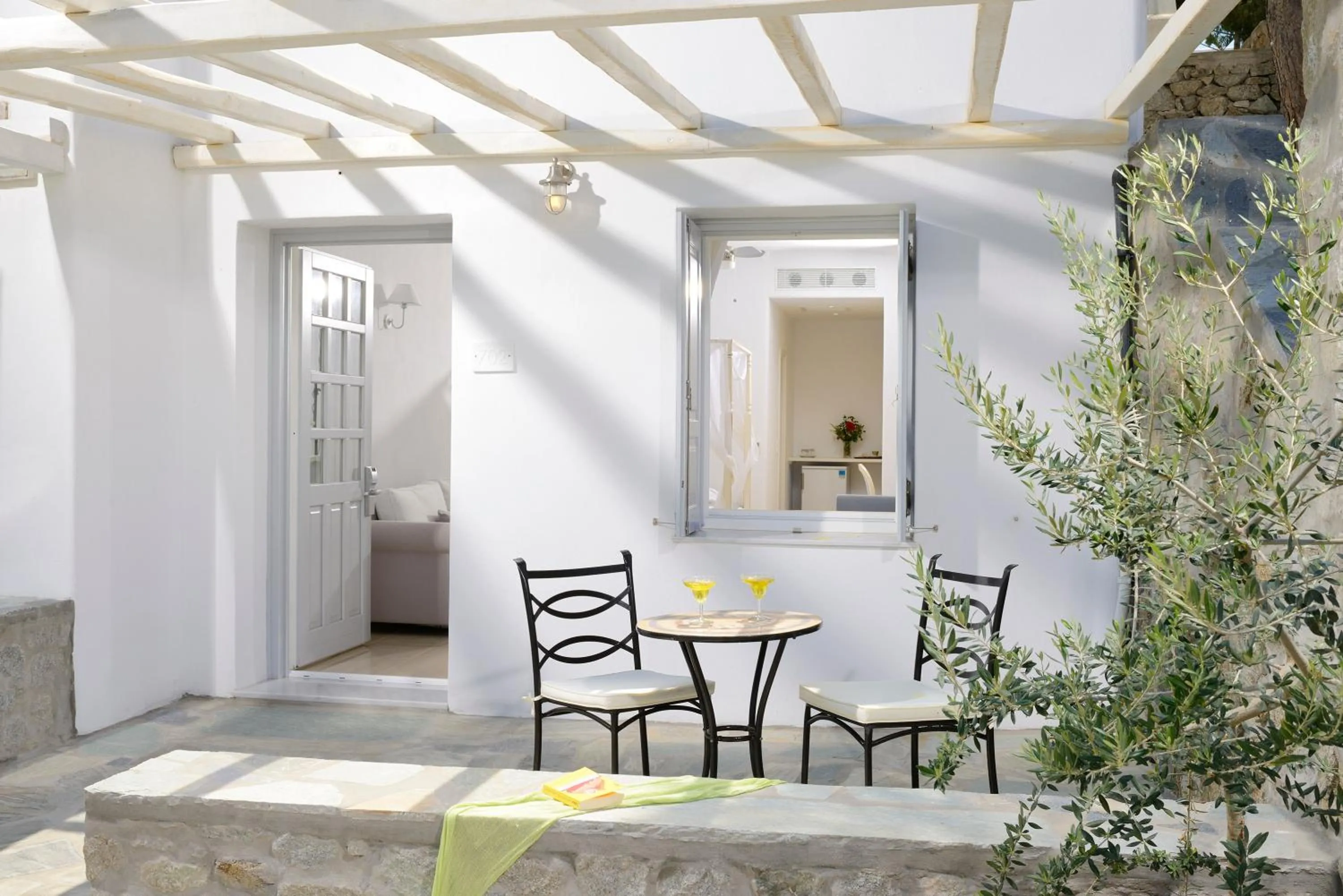 Balcony/Terrace in Kamari Hotel