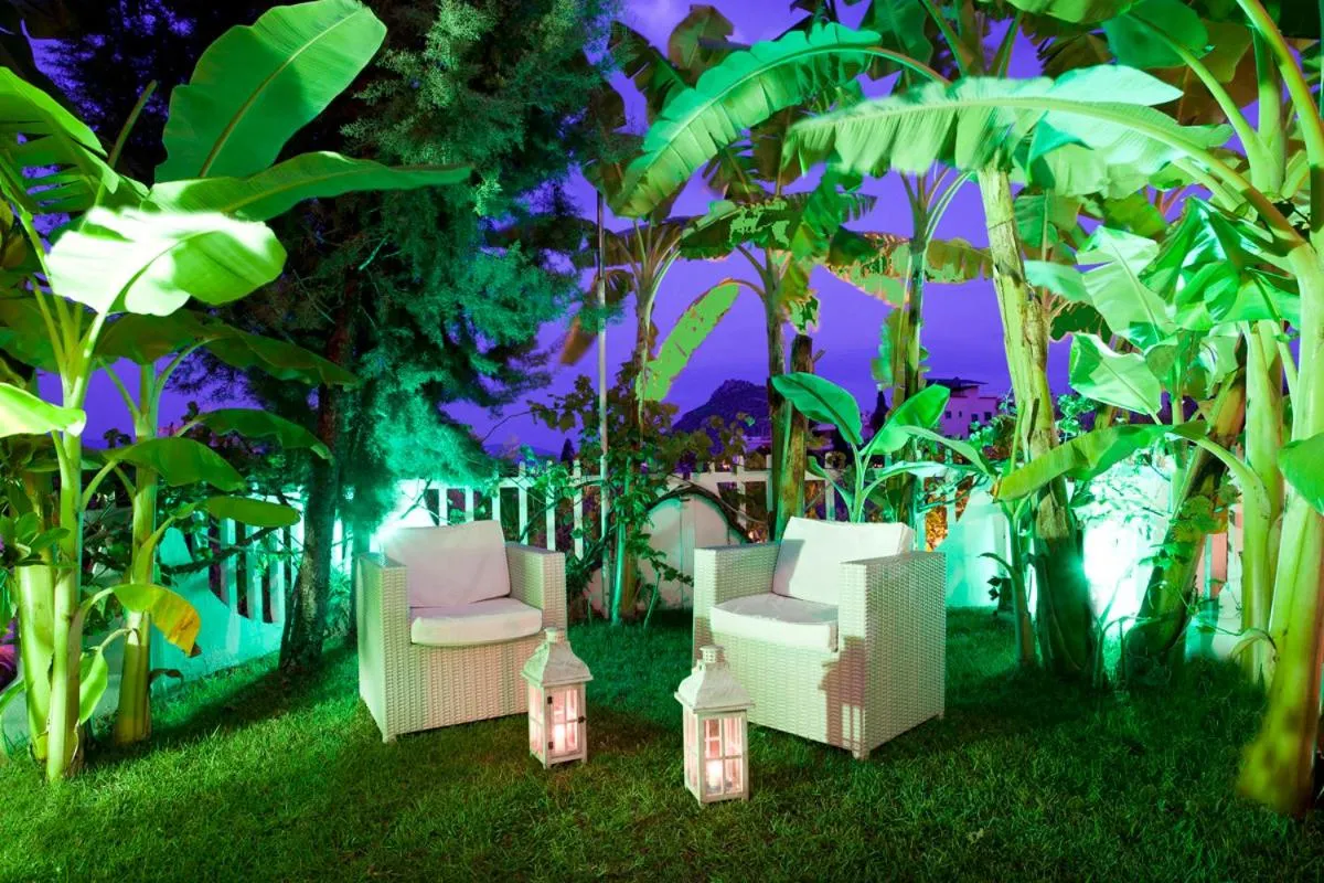 Garden in Viaros Hotel Apartments