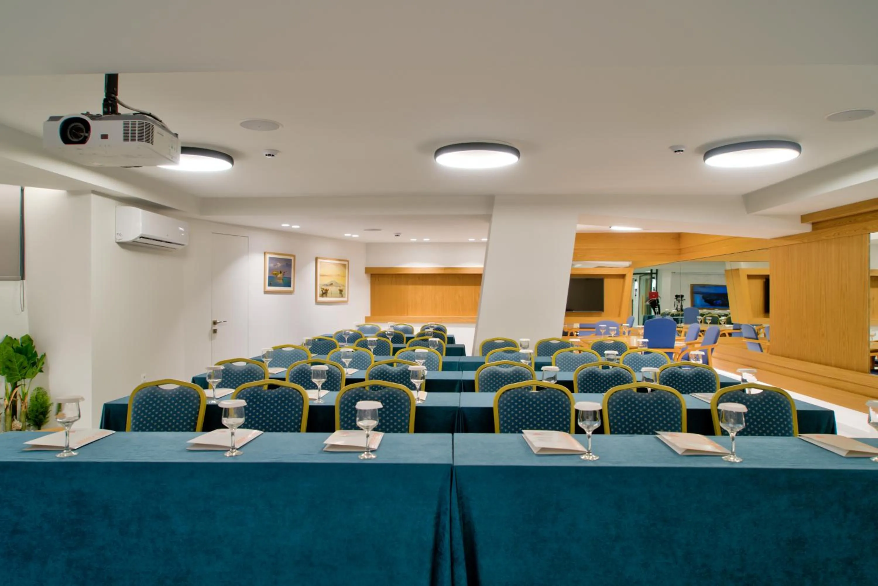 Meeting/conference room in Poseidon Hotel