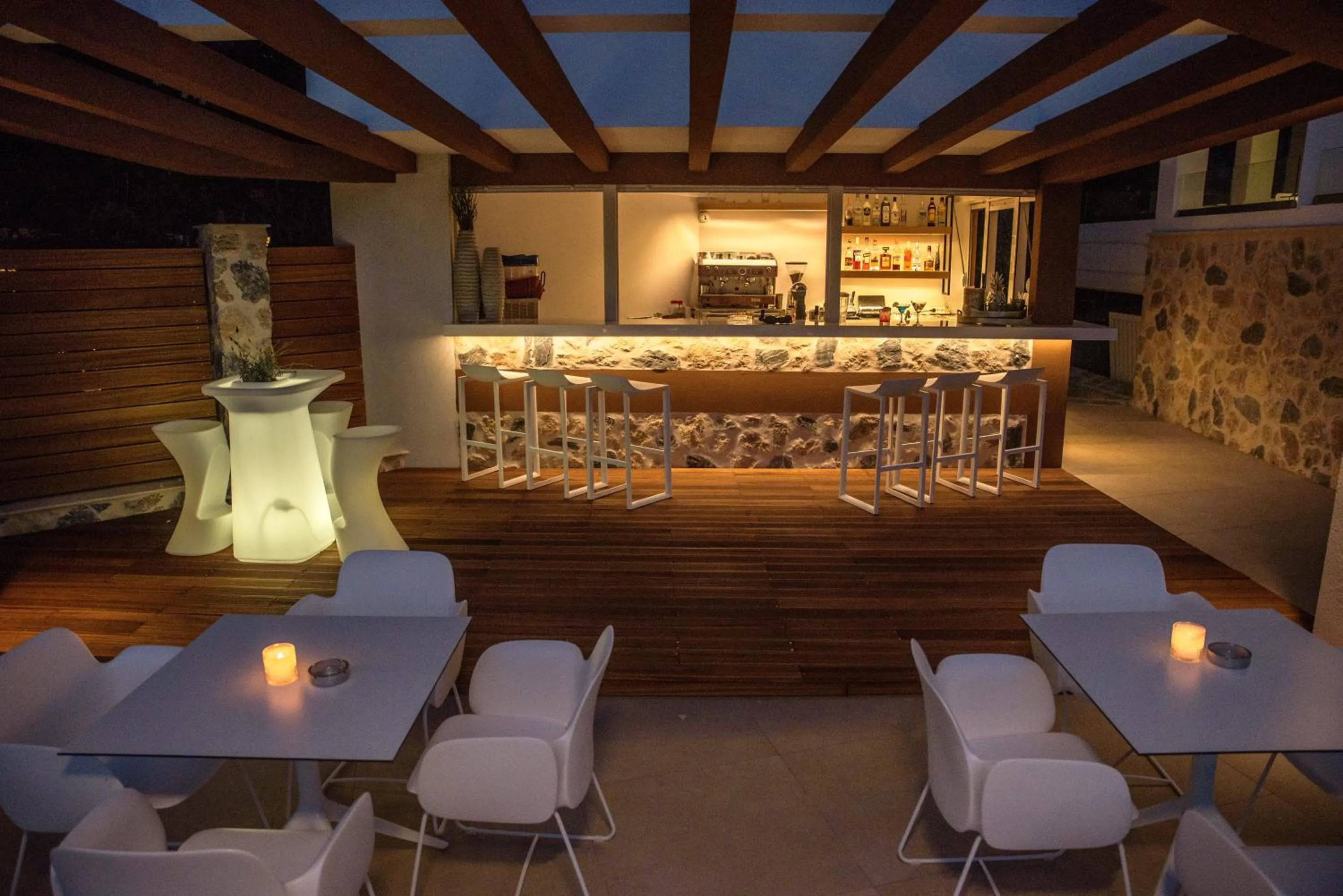 Lounge or bar in Poseidon Hotel