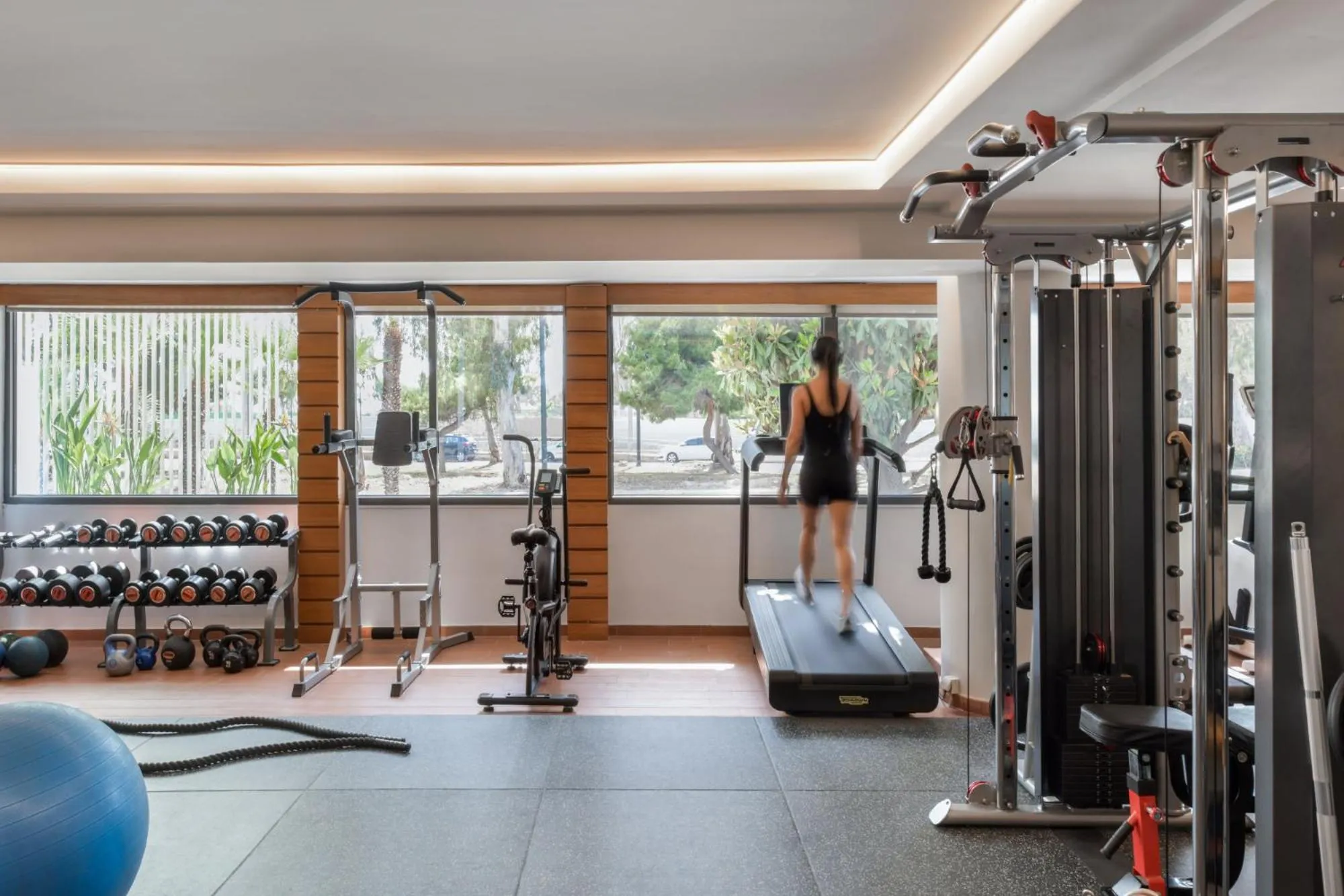 Fitness centre/facilities in Blazer Suites Hotel