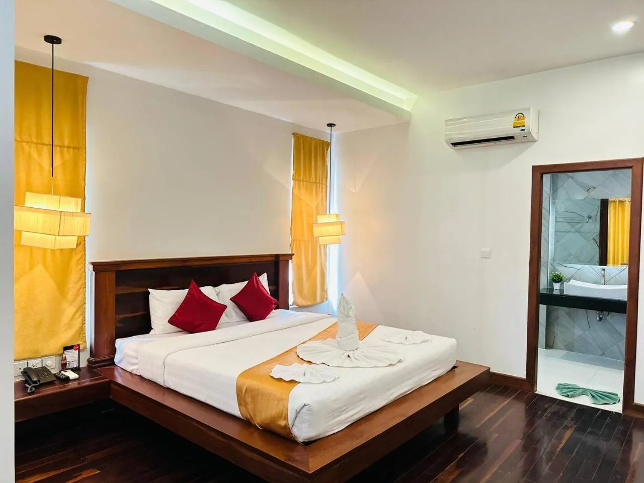 Bedroom, Bed in Holy Angkor Hotel