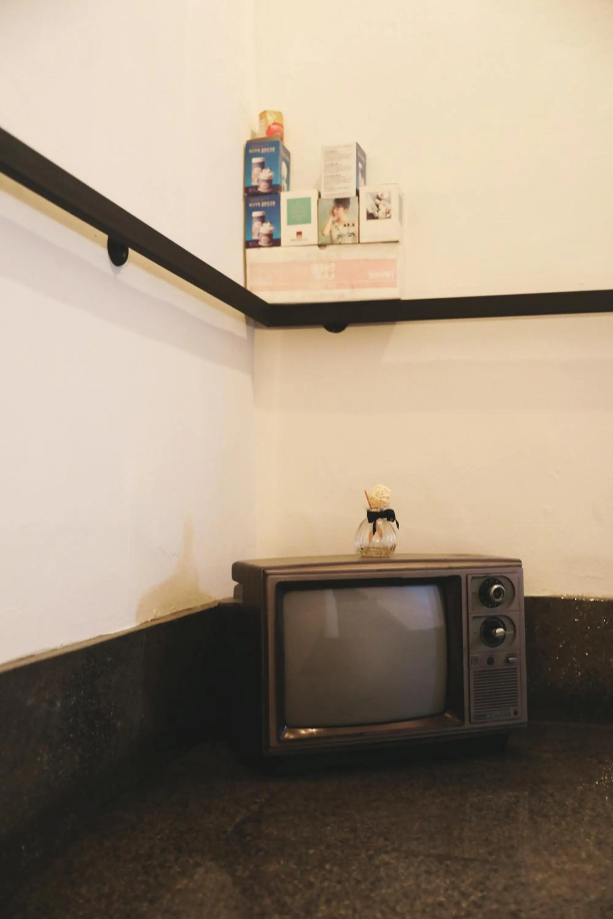 Decorative detail in Daemyung Guesthouse