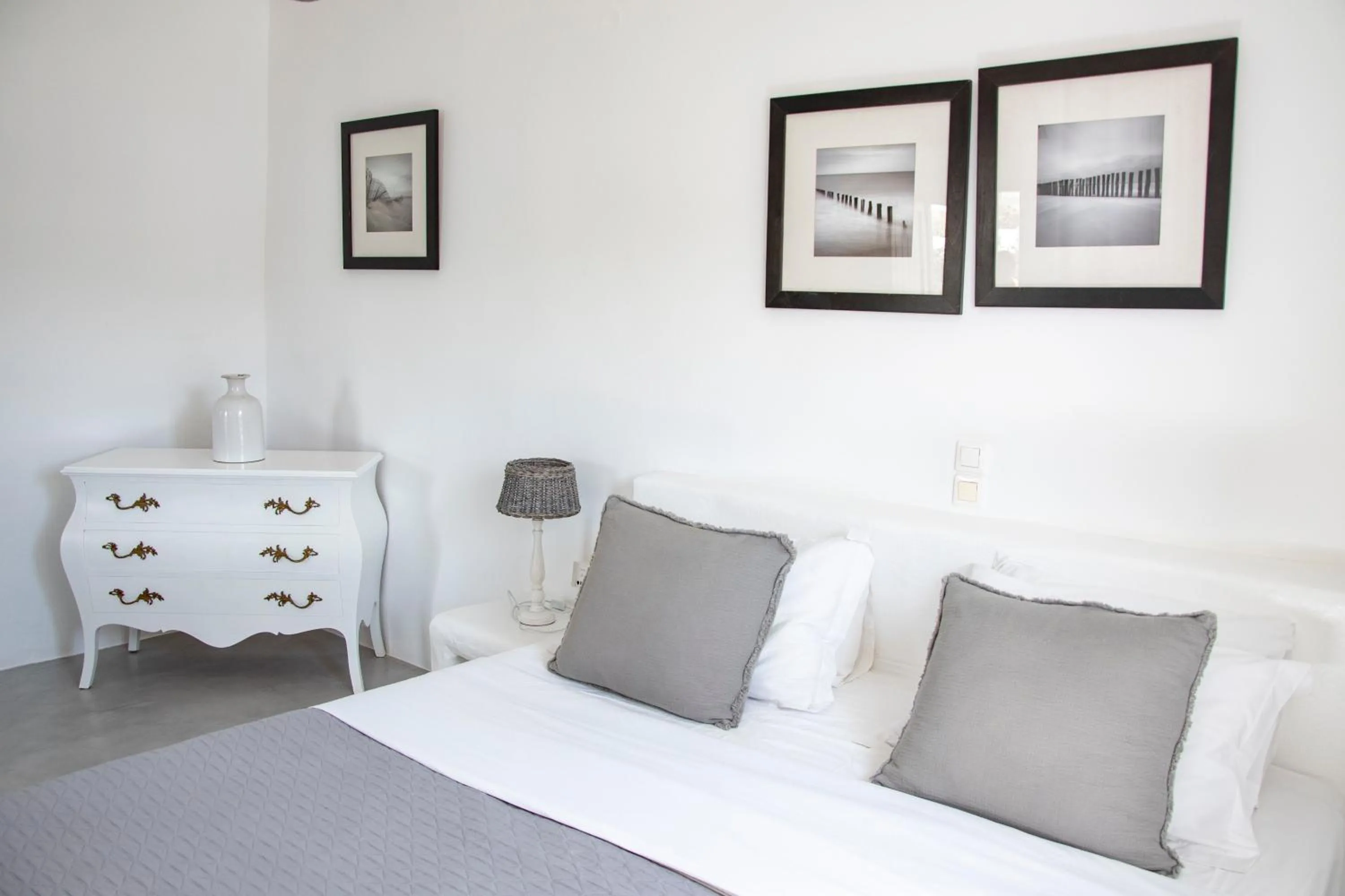 Decorative detail, Bed in Anemoi Resort