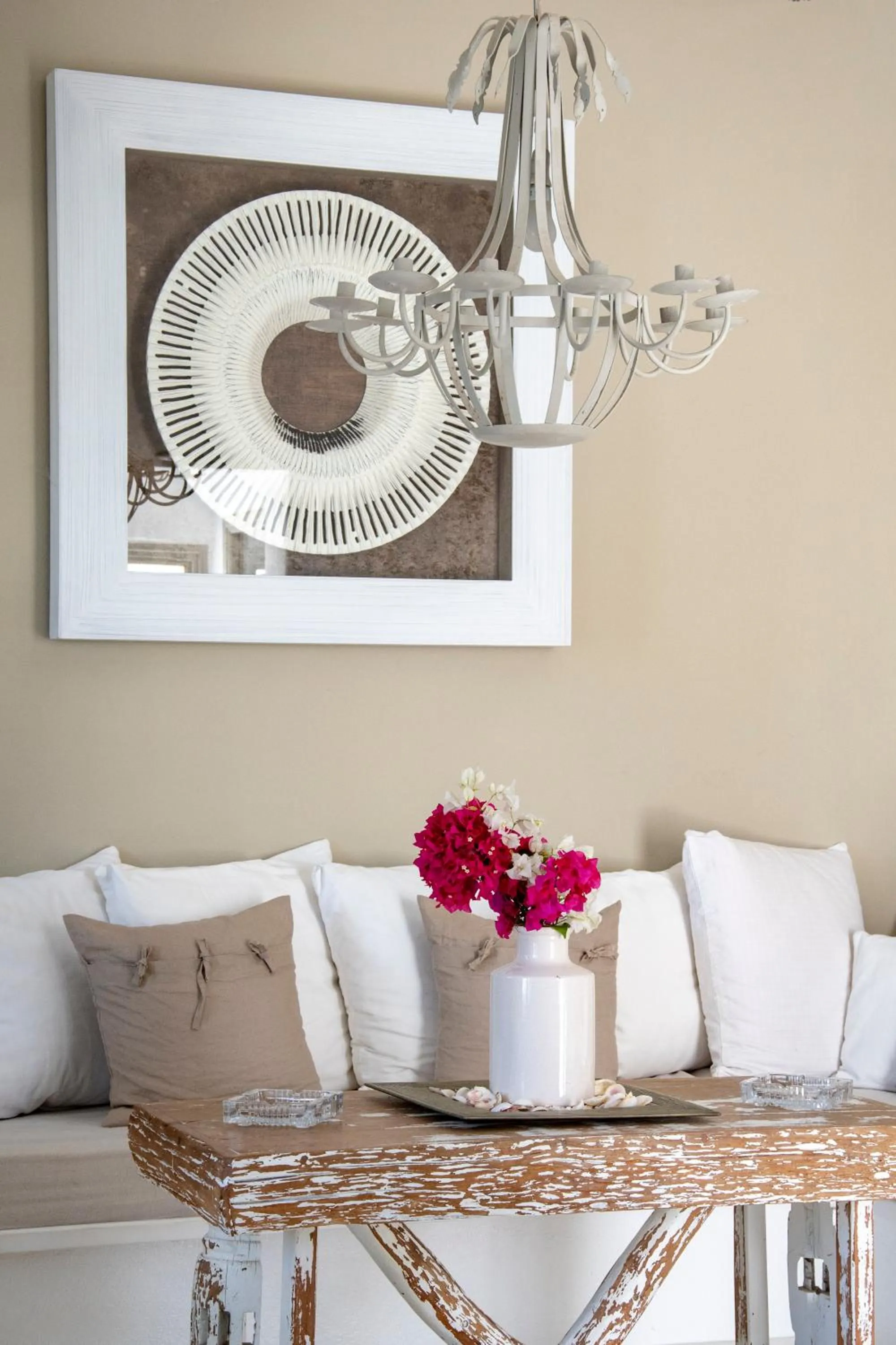 Decorative detail in Anemoi Resort