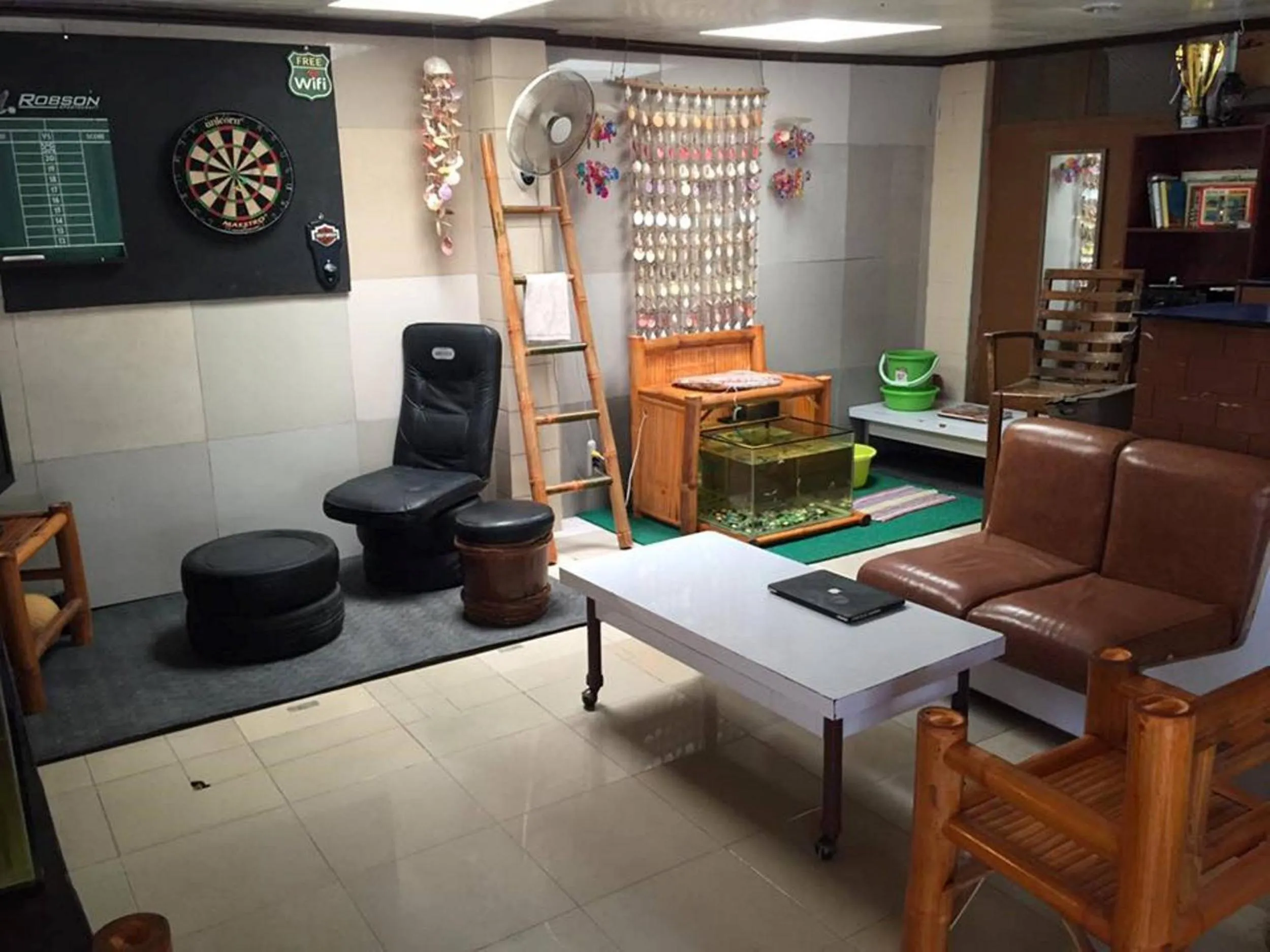 Billiard in Karancho Beach House