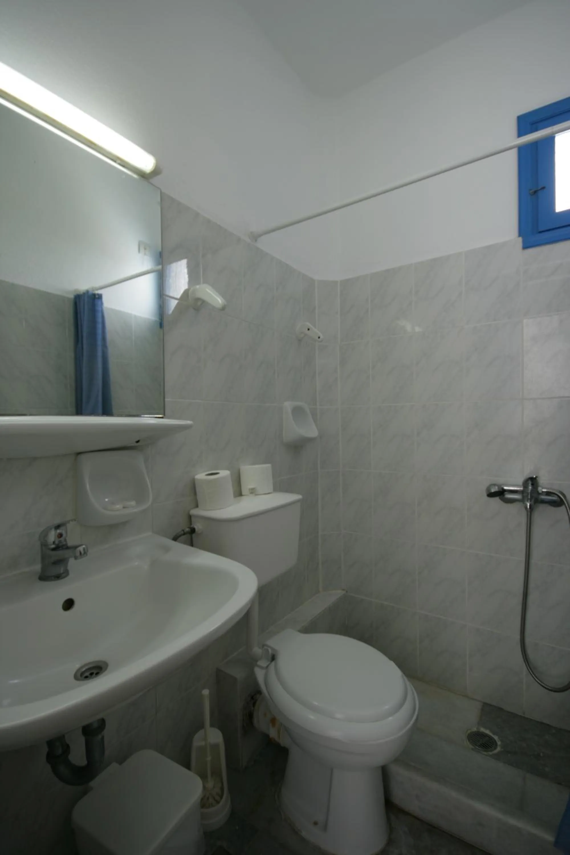 Toilet in Sunny Beach Studios