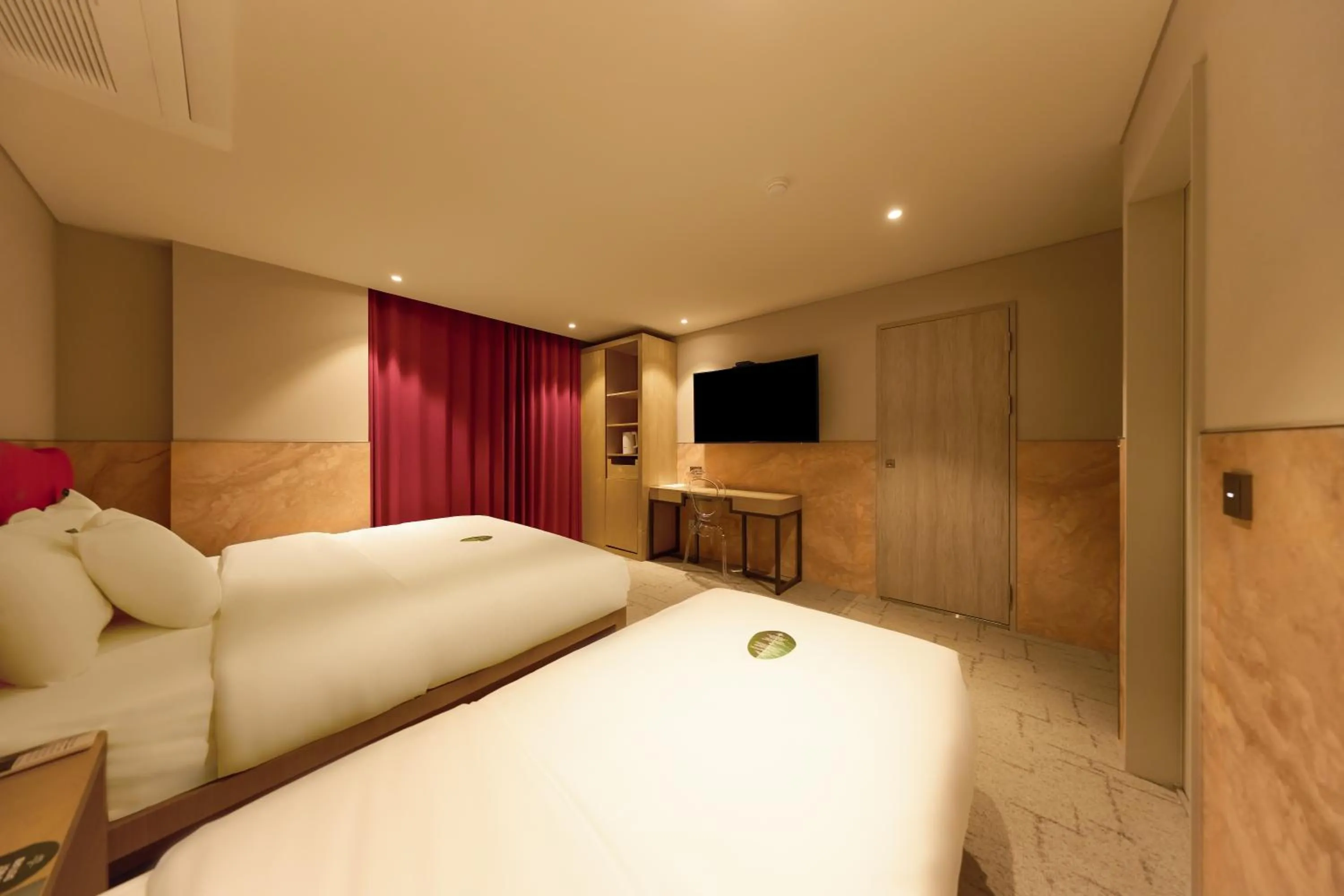 Photo of the whole room, Bed in Capace Hotel Gangnam