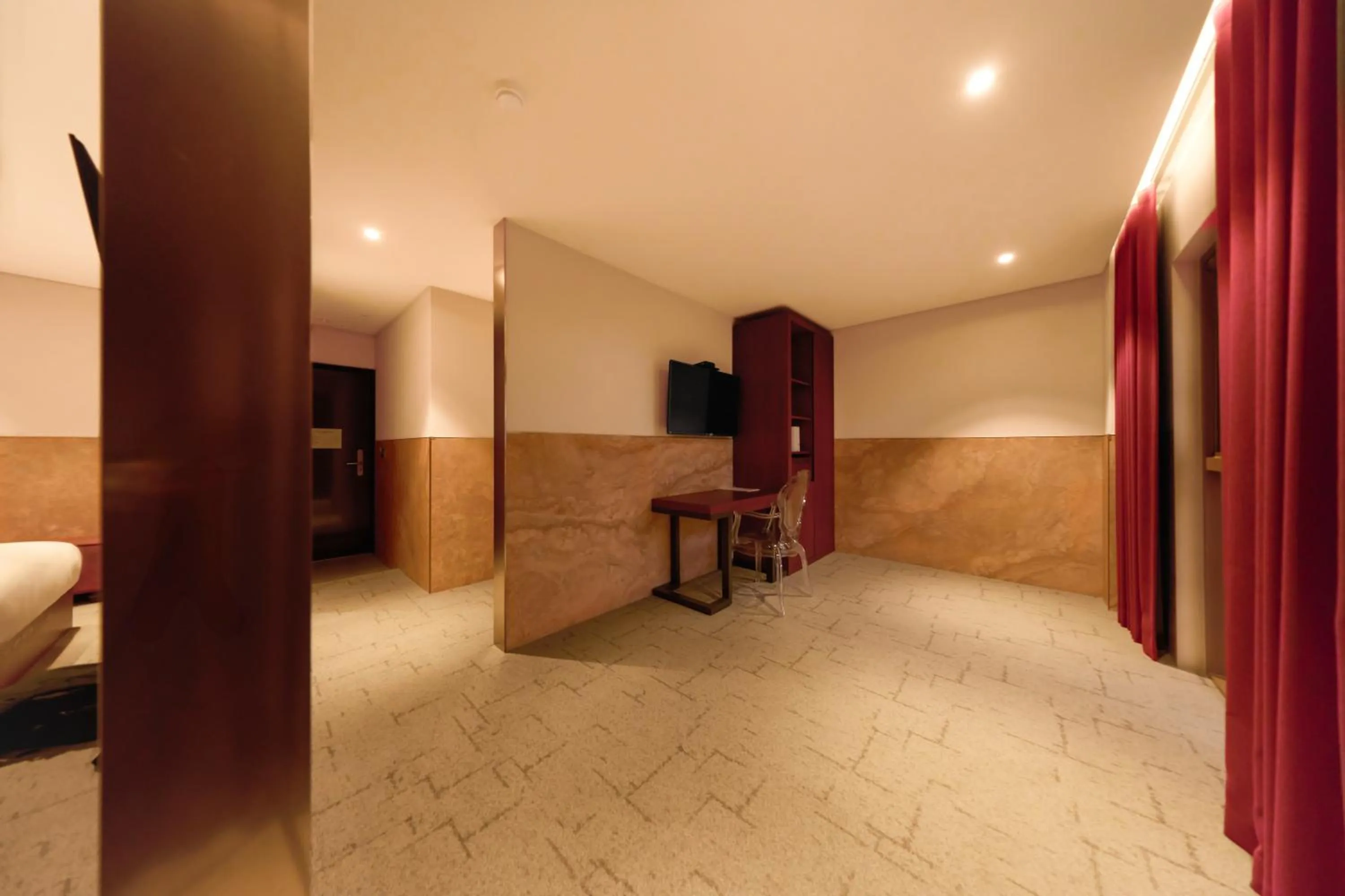 Living room, Bed in Capace Hotel Gangnam