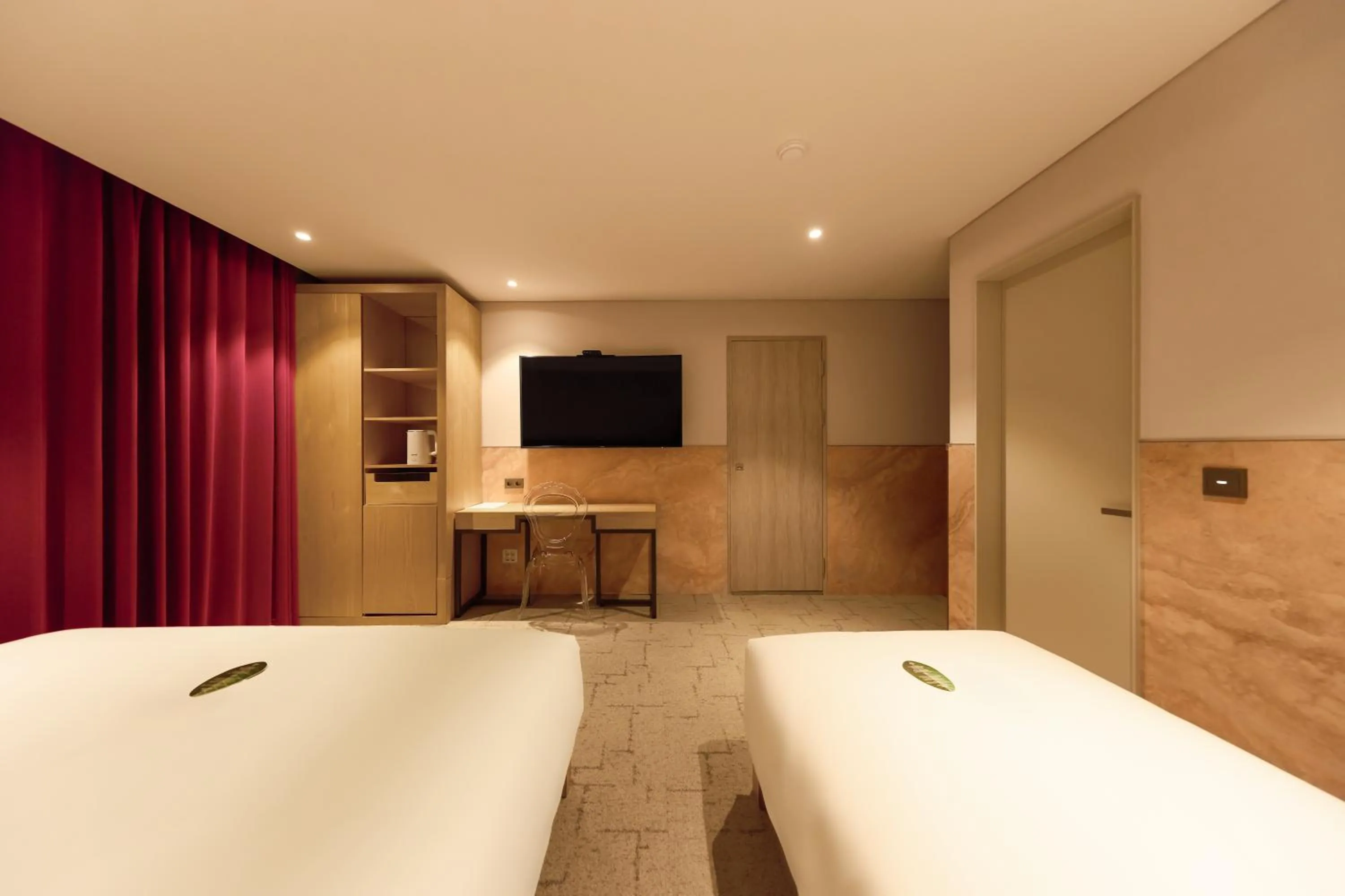 Photo of the whole room, Bed in Capace Hotel Gangnam