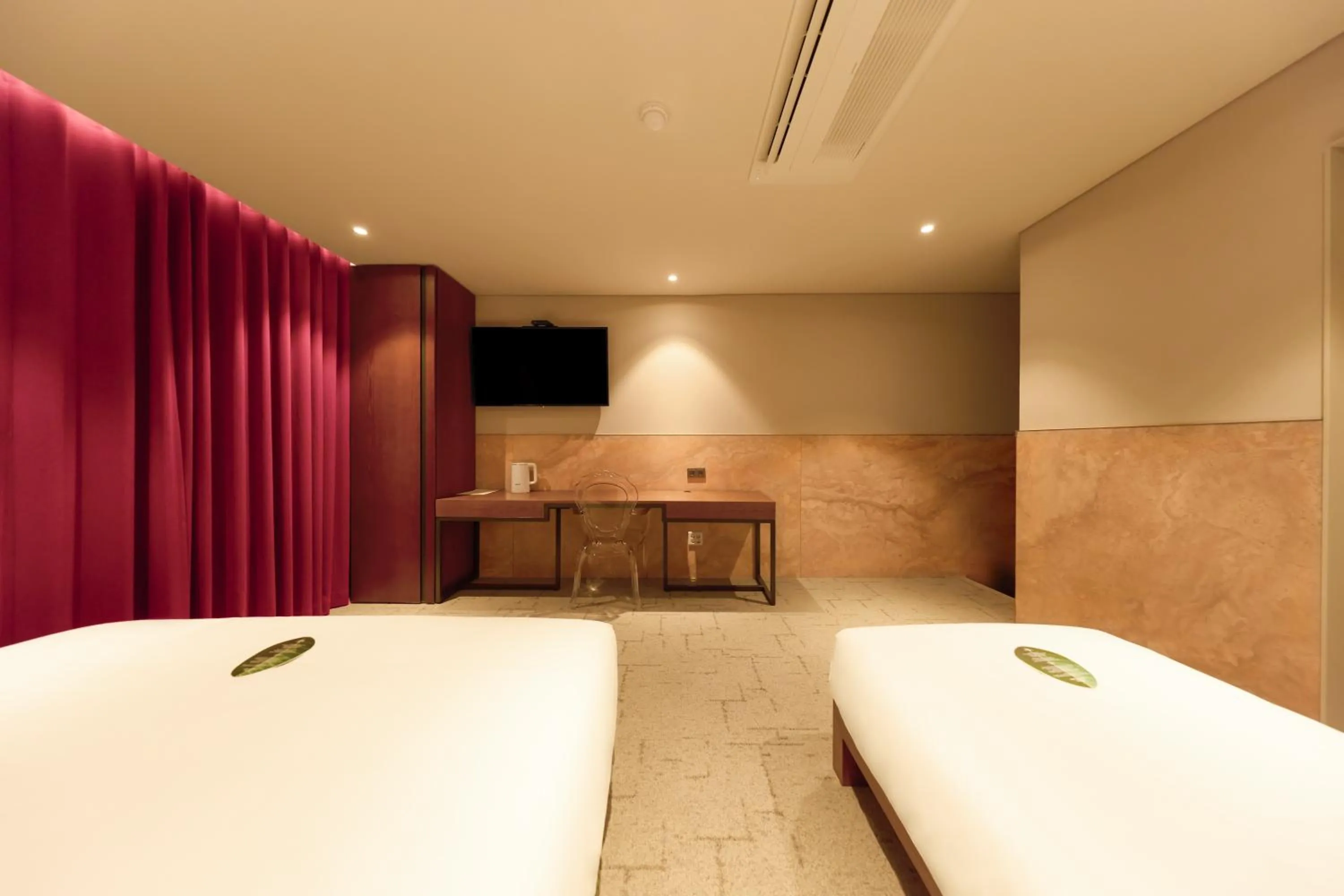 Photo of the whole room, Bed in Capace Hotel Gangnam