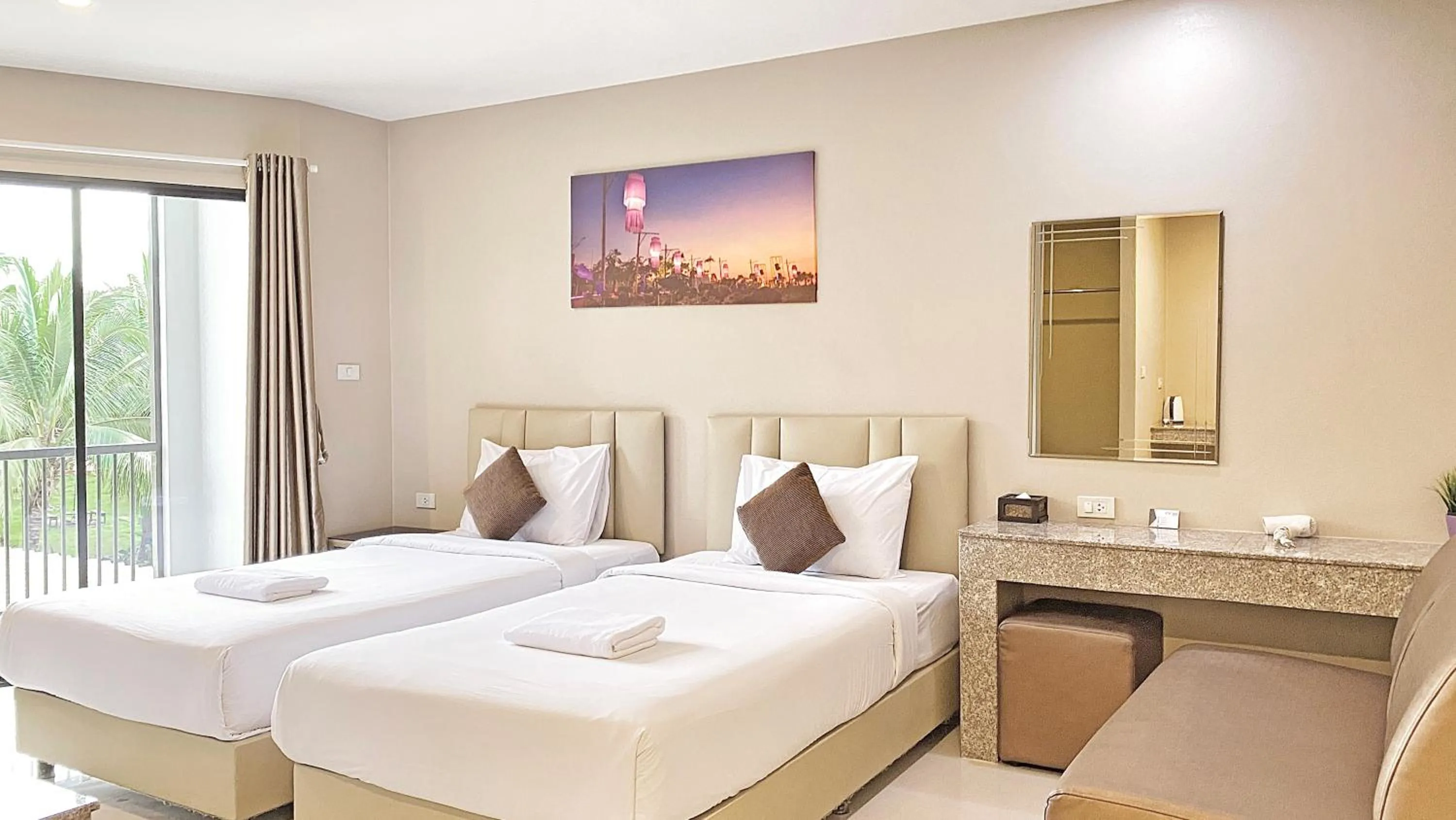 Bedroom, Bed in The Coconut Hotel