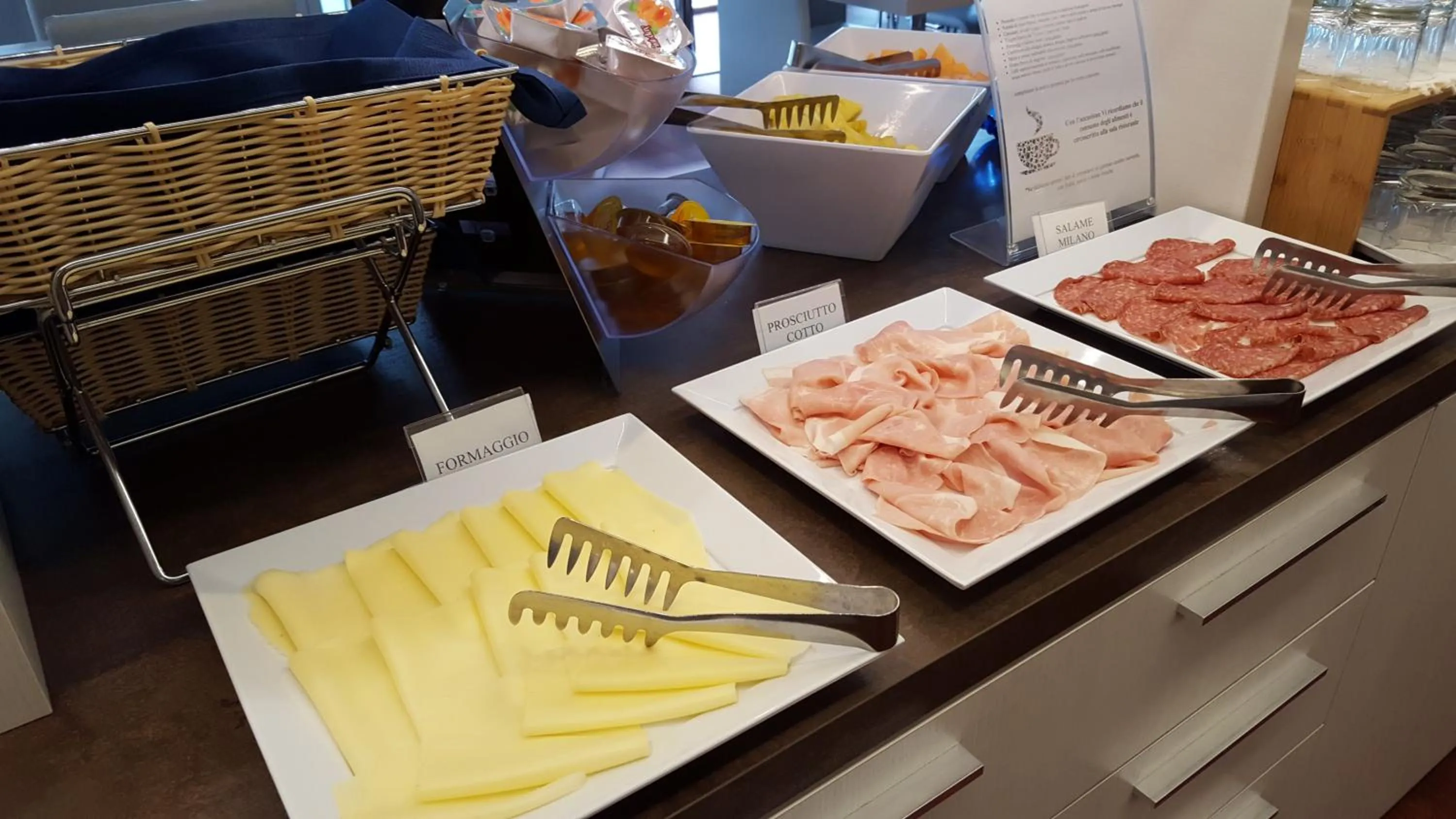 Continental breakfast in Hotel Le Vele