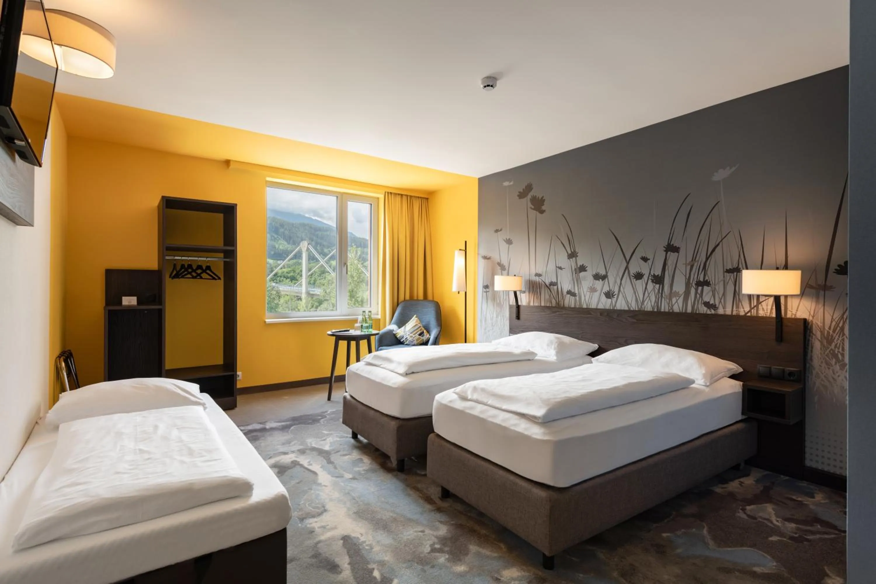 Photo of the whole room, Bed in Hwest Hotel