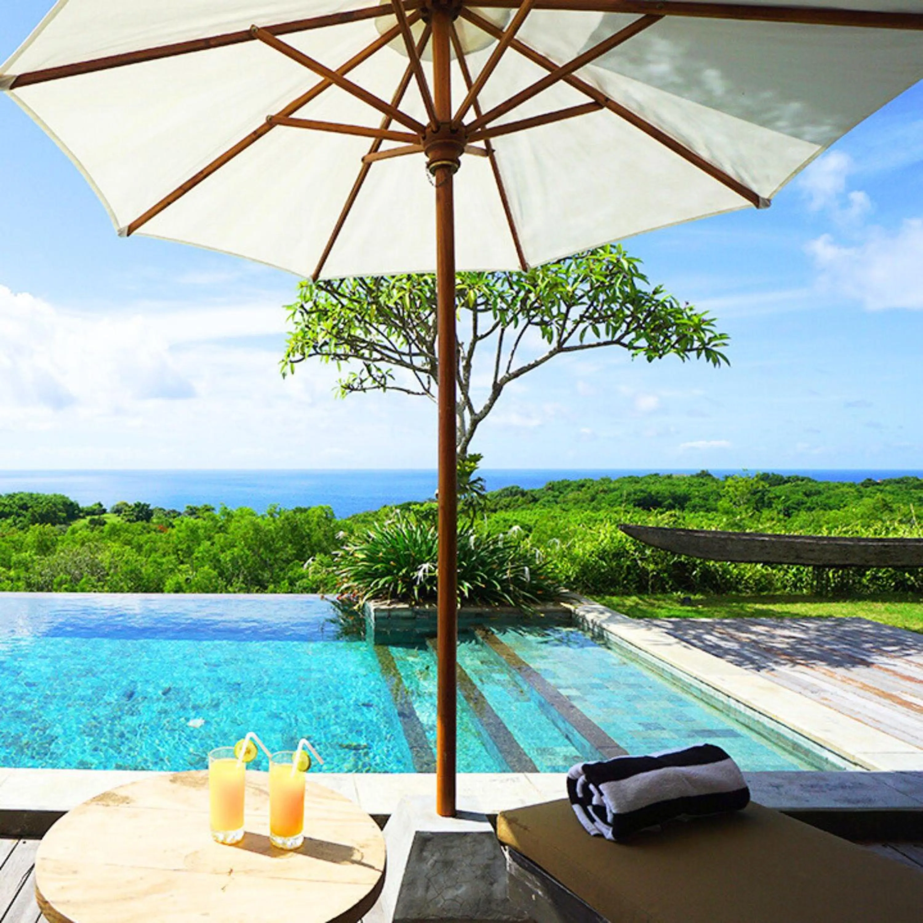 Swimming pool in Vivo Villas - Villa Vivo