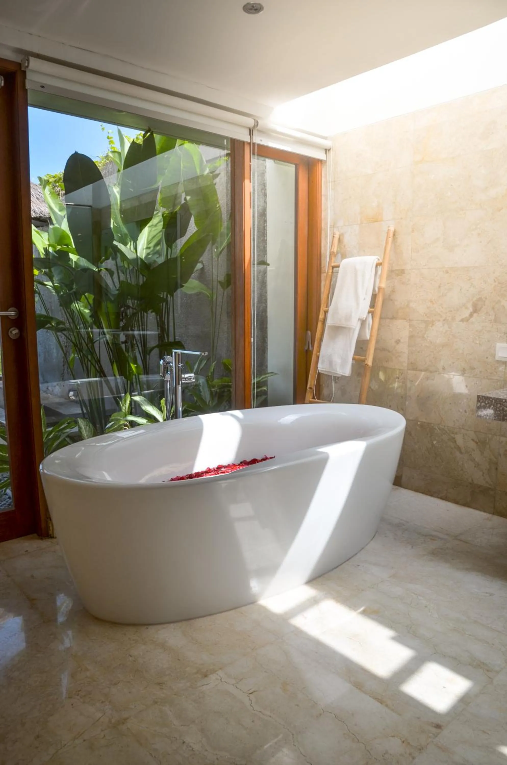 Bathroom in Vivo Villas - Villa Vivo