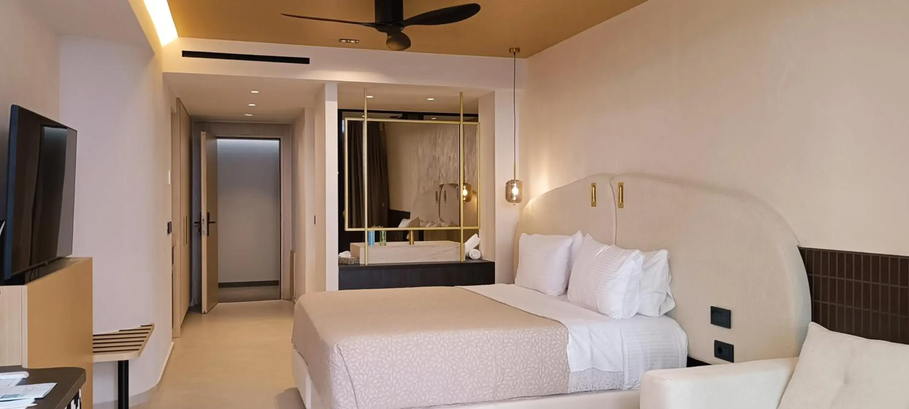 Bed in Aegean Pearl Bed in Aegean Pearl