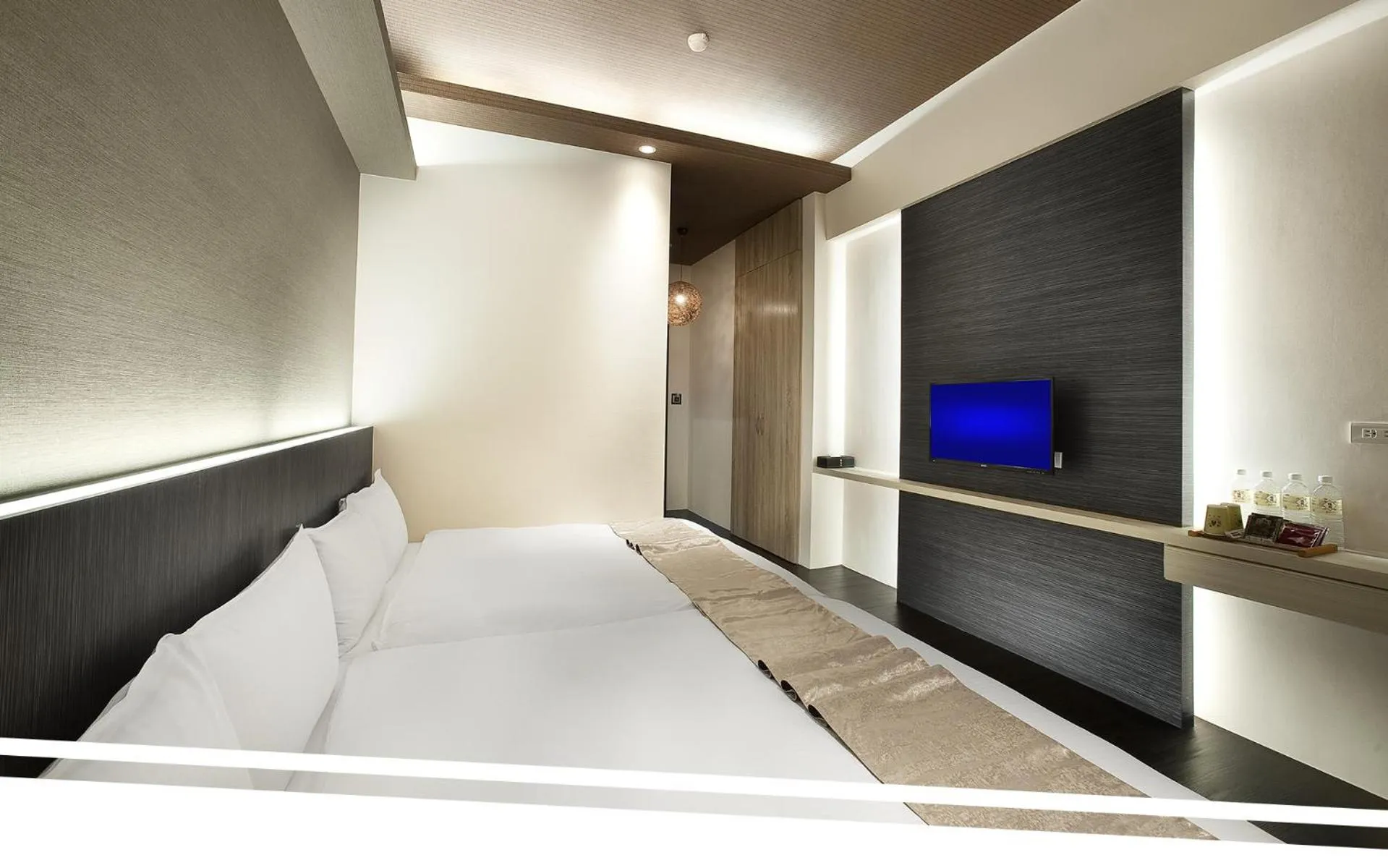 Bed in One Fukun Hotel