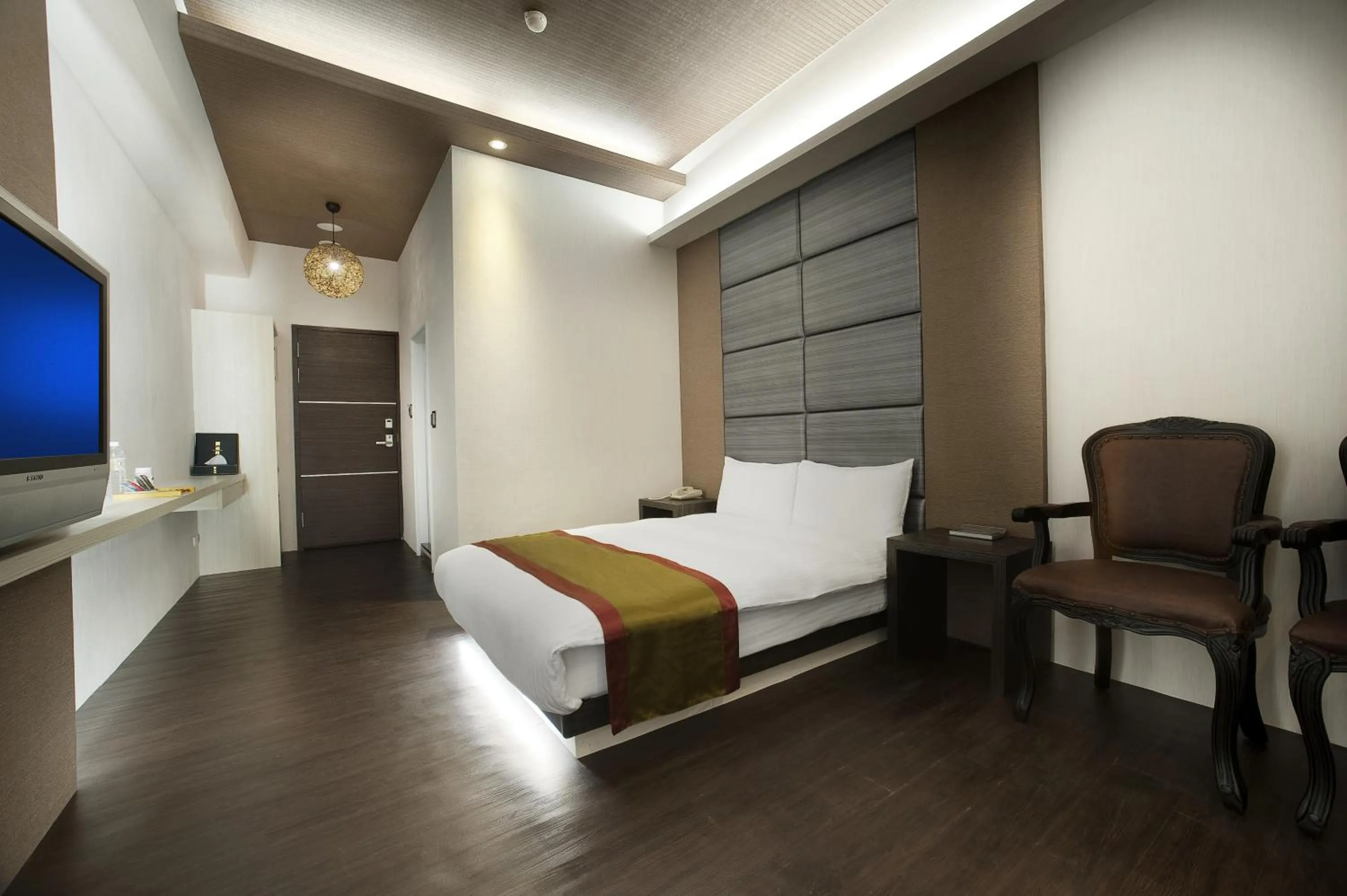 Photo of the whole room, Bed in One Fukun Hotel