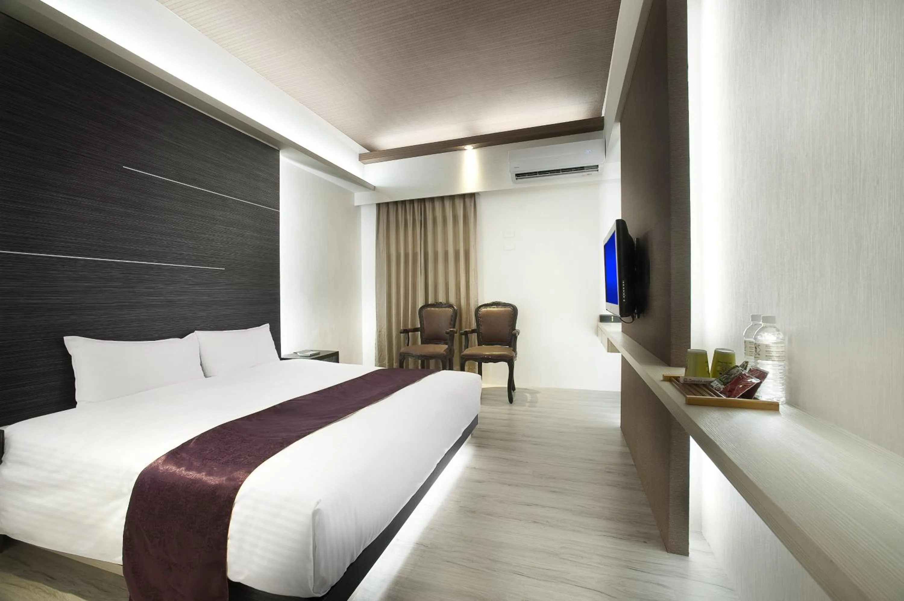 Bed in One Fukun Hotel