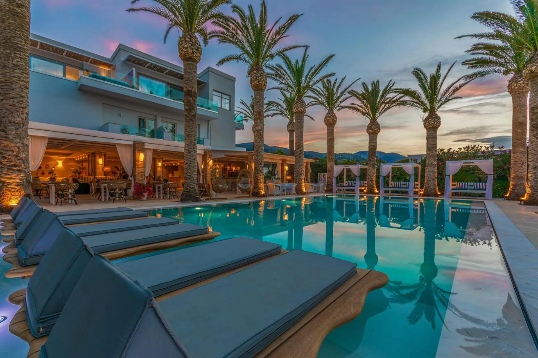 Drossia Palms Hotel and Nisos Beach Suites