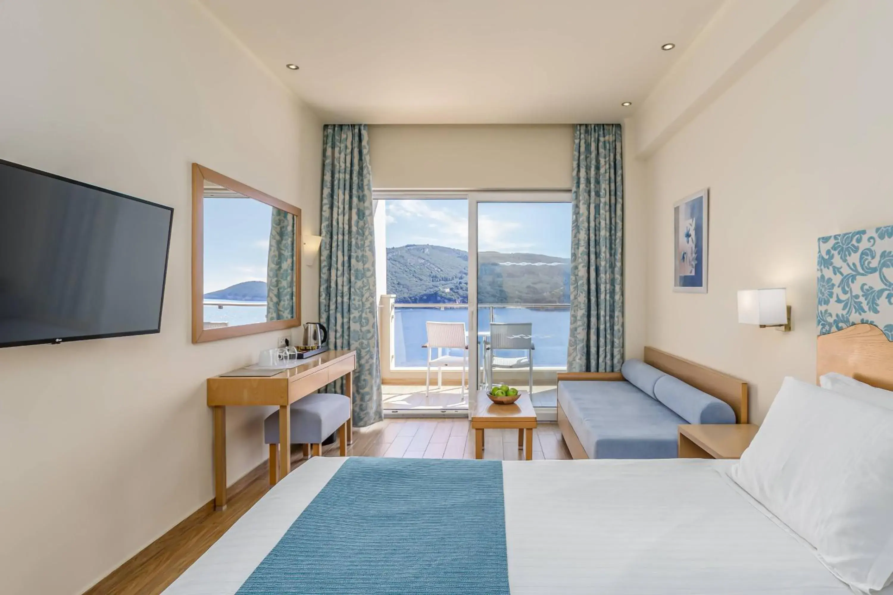 Bedroom, Bed in Akrotiri Beach Resort Hotel - Adult Friendly Bedroom, Bed in Akrotiri Beach Resort Hotel - Adult Friendly