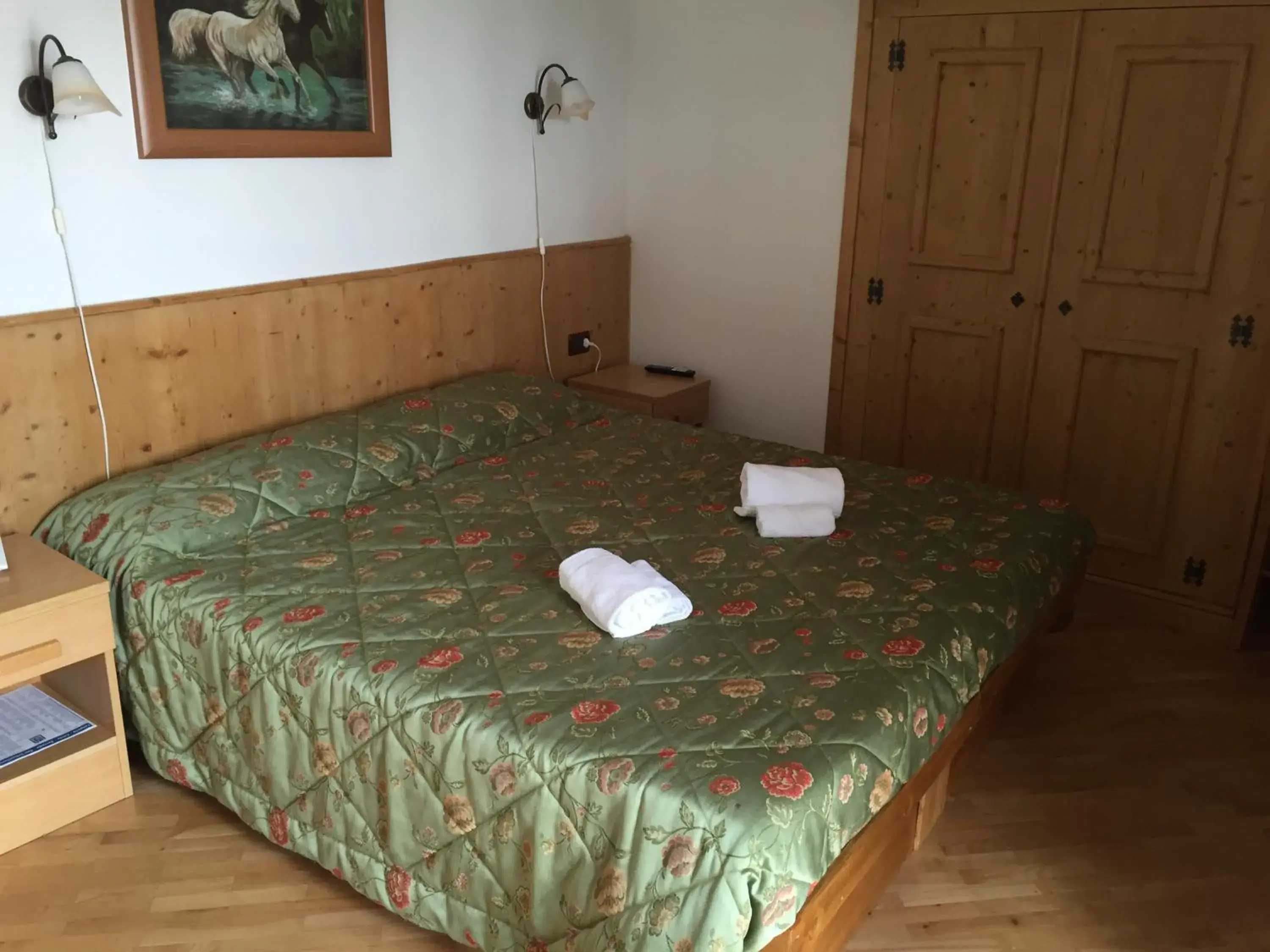 Double or Twin Room in Garni Il Muretto Double or Twin Room in Garni Il Muretto