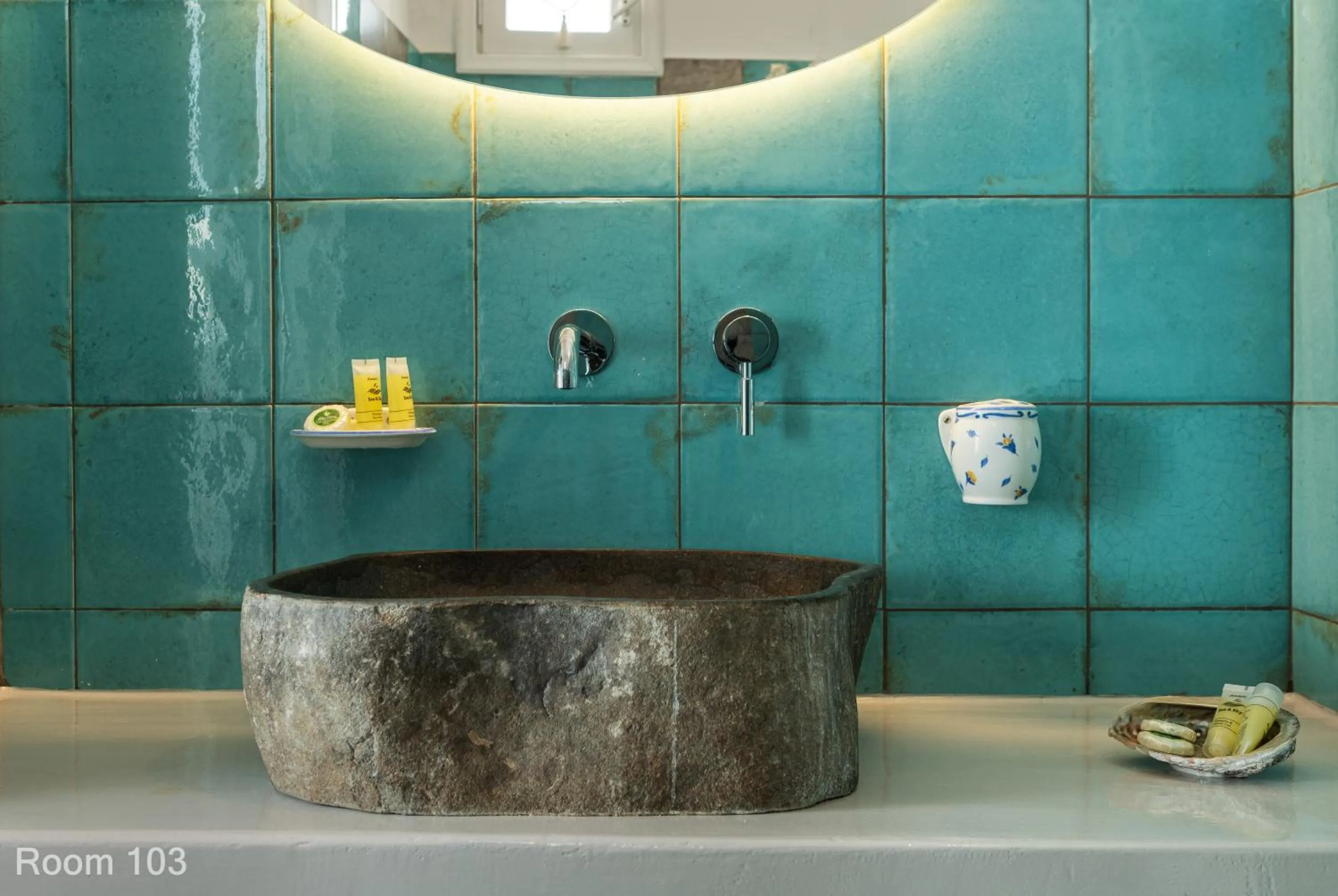 Bathroom in Voreades