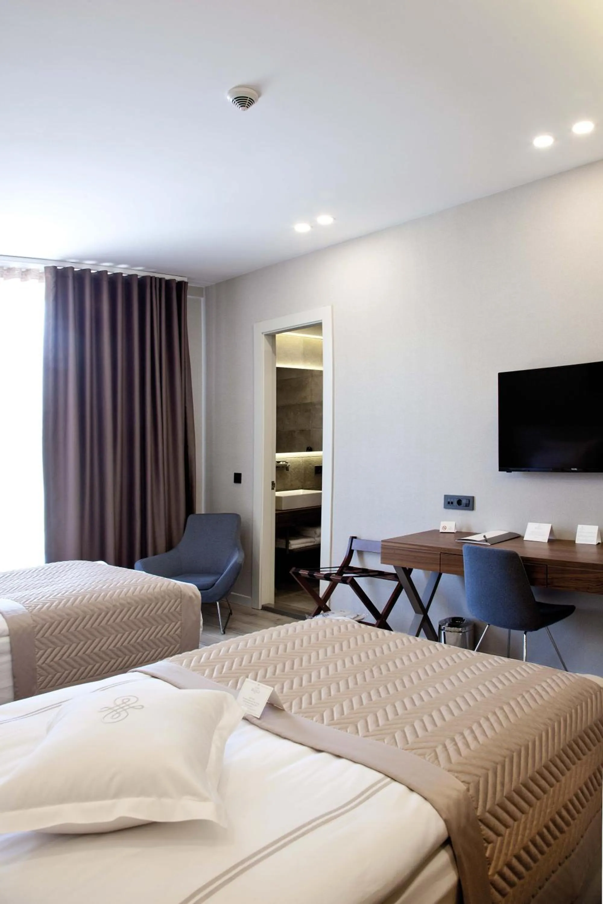 Photo of the whole room, Bed in Casa Bianca Hotel