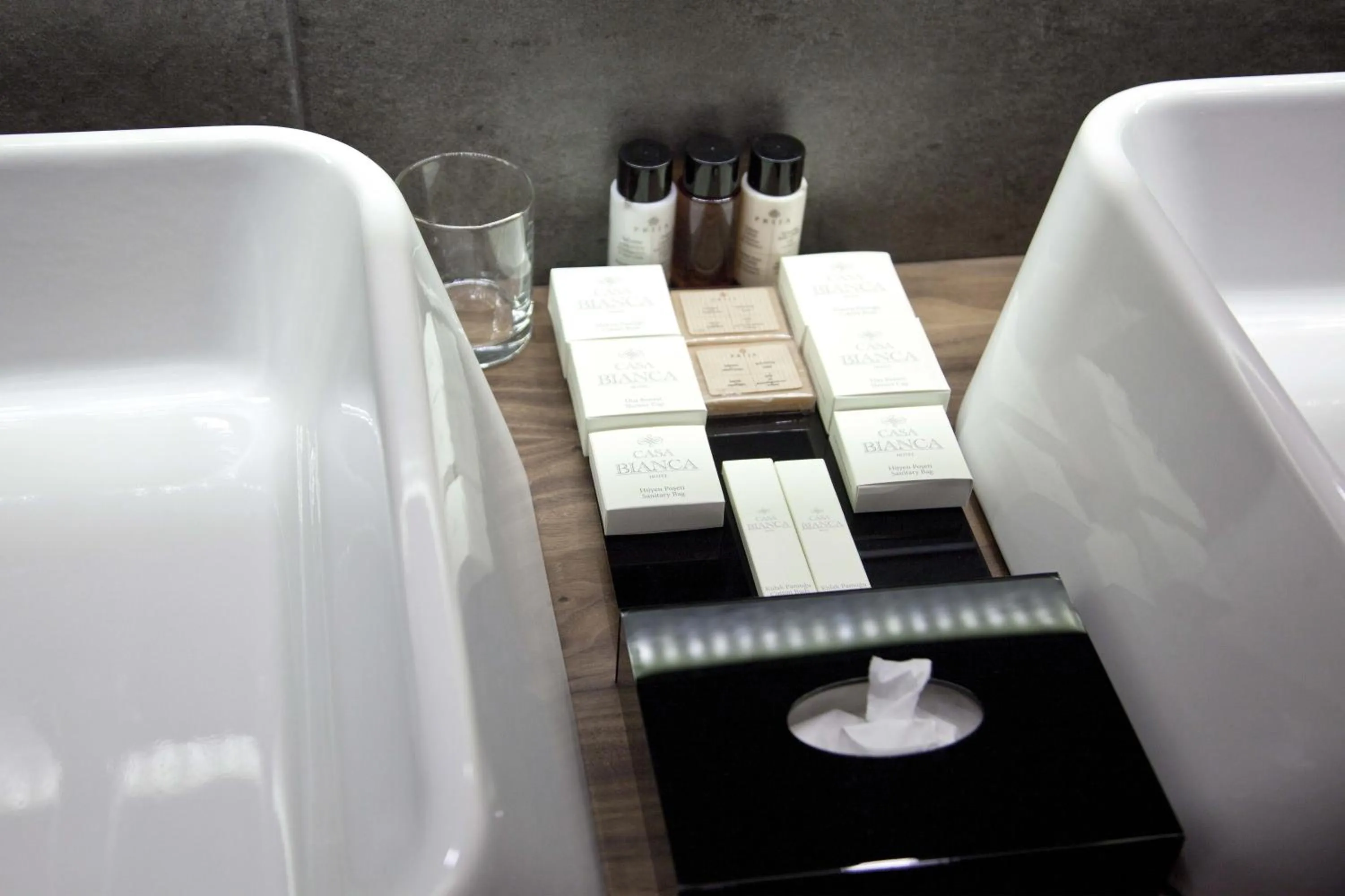 Bathroom in Casa Bianca Hotel