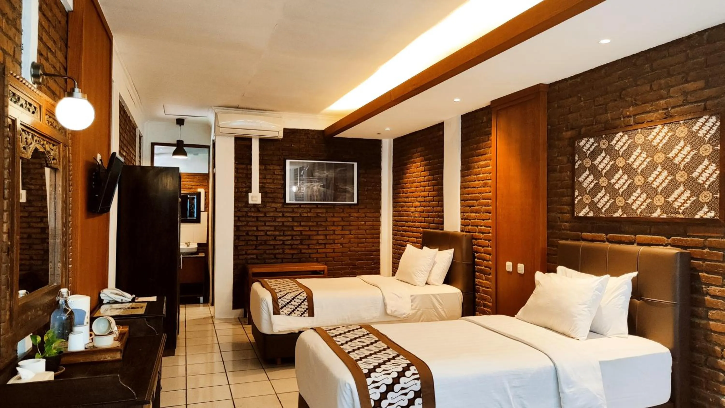 Bedroom, Bed in Paku Mas Hotel