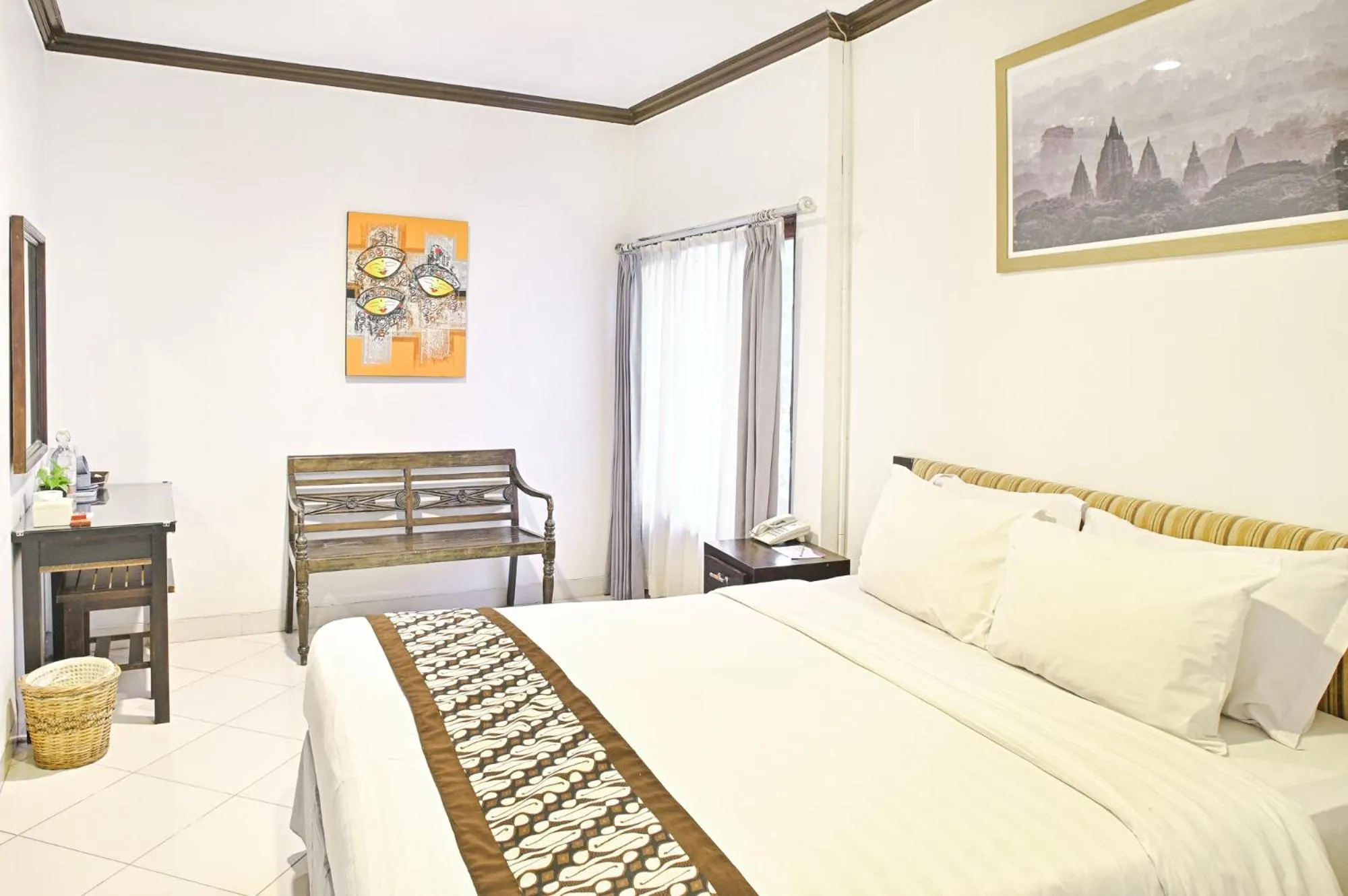 Bed in Paku Mas Hotel