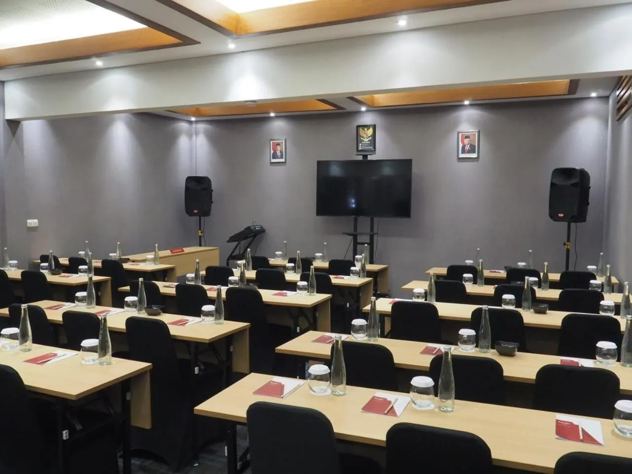 Meeting/conference room in Paku Mas Hotel