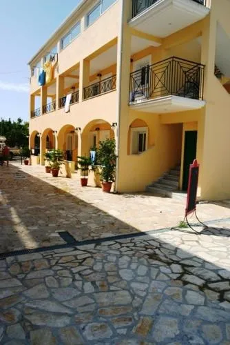 Lemon Grove Hotels And Studios