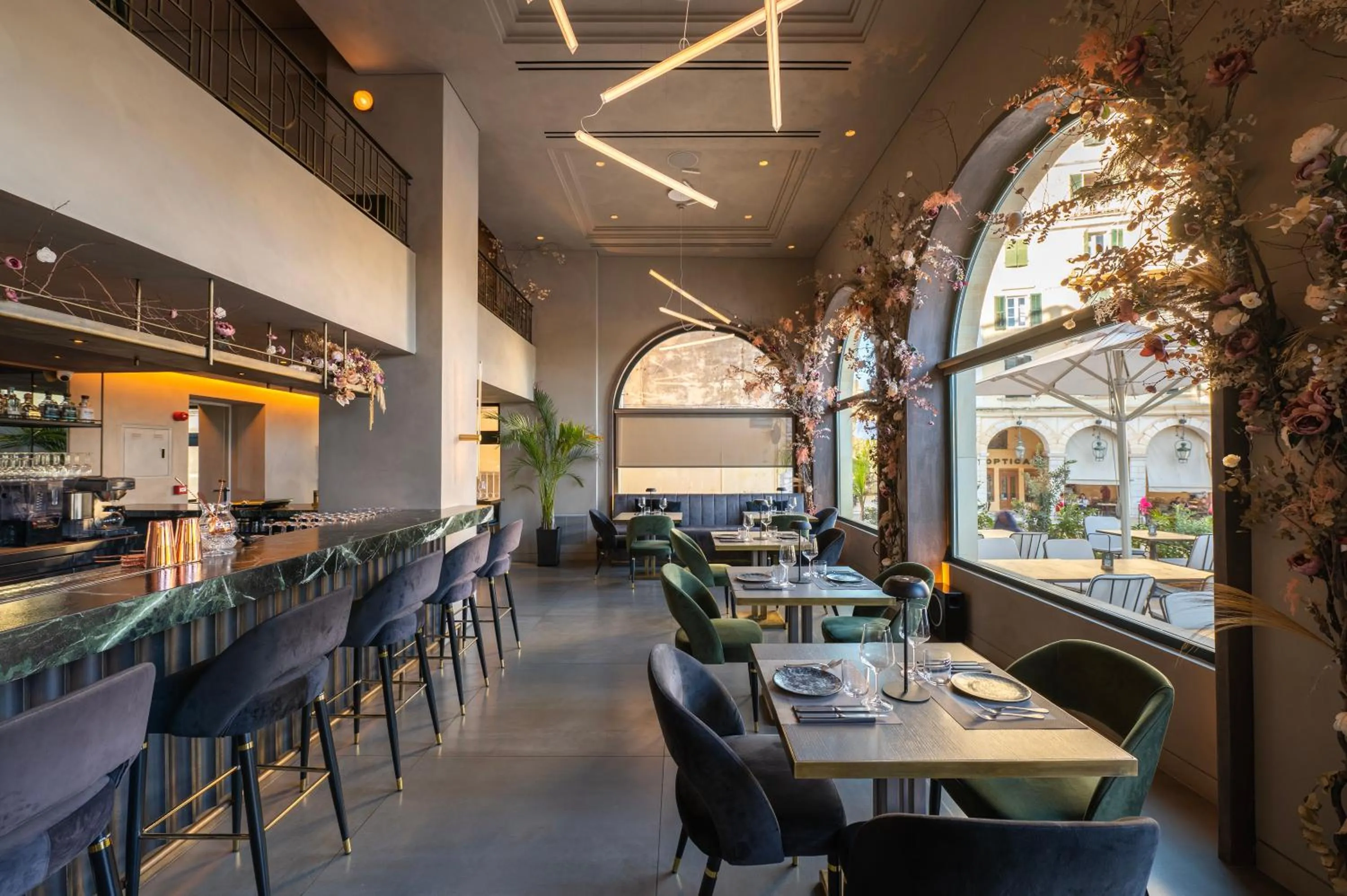 Restaurant/places to eat in Arcadion Hotel