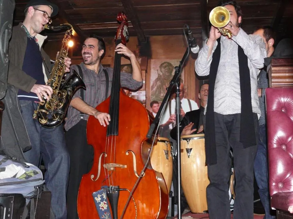 Evening entertainment in Good Mood Hostel