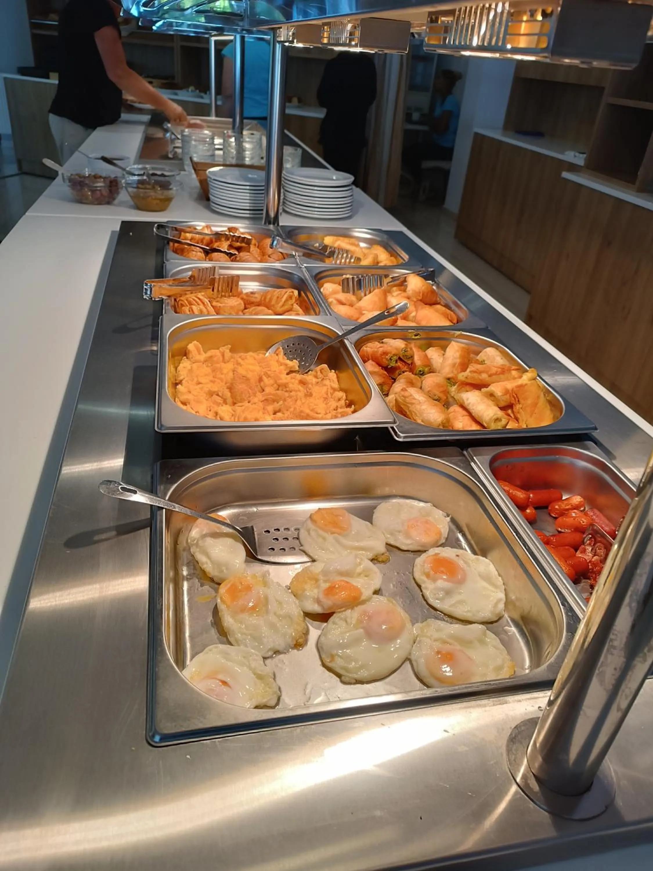 Food and drinks in Avra Beach Hotel